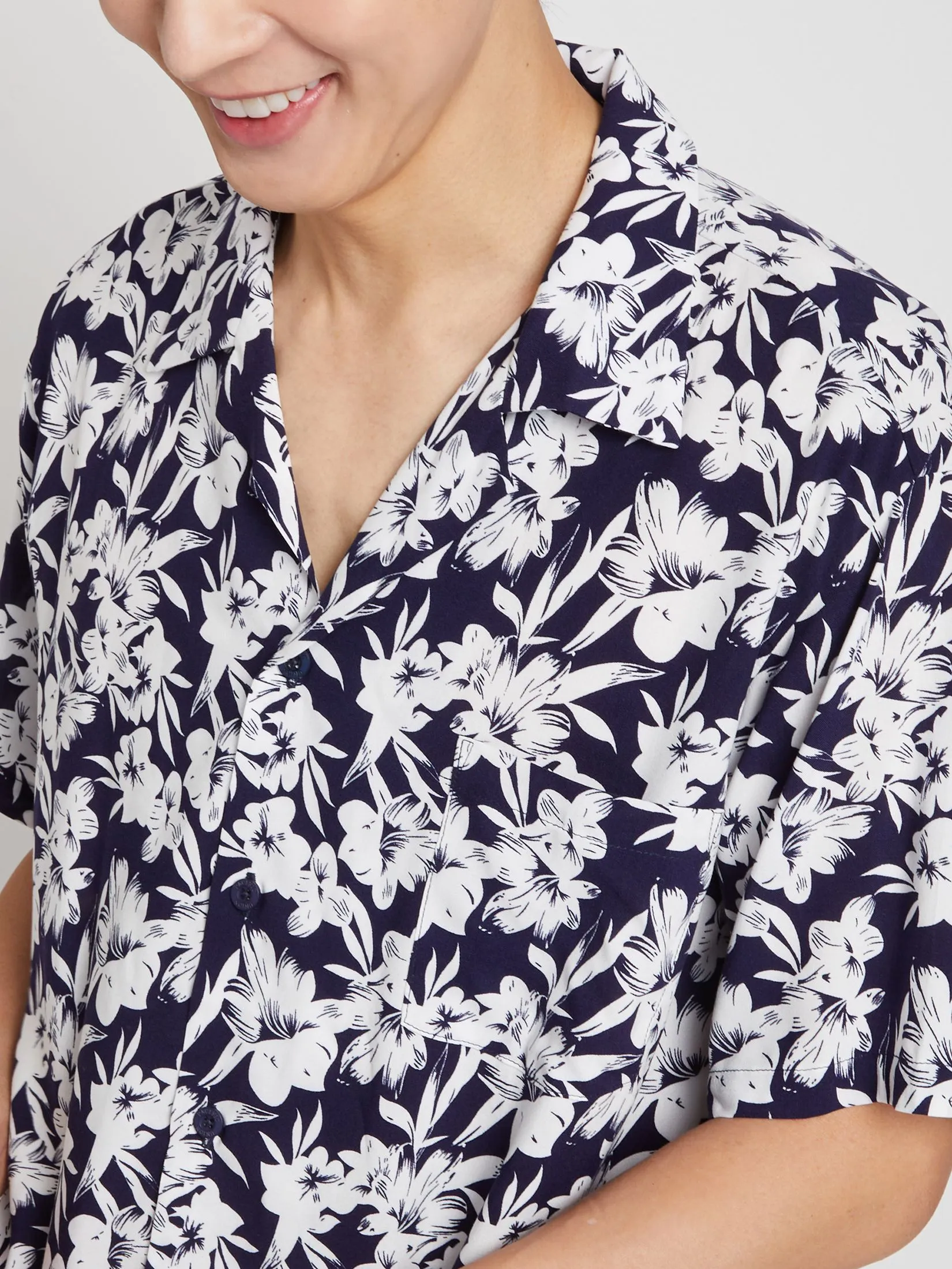 PACIFIC UNION Men Hawaii Shirt Short Sleeves Navy PACIFIC UNION Men Hawaii Shirt Short Sleeves Navy