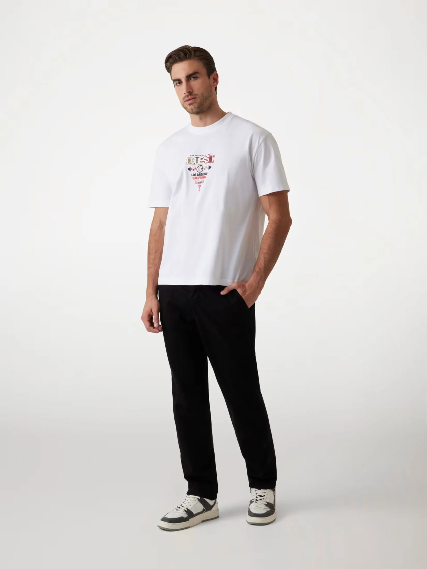 GUESS GUESS MEN  Logo print T-shirt M5RI03I3Z14 - White GUESS GUESS MEN  Logo print T-shirt M5RI03I3Z14 - White