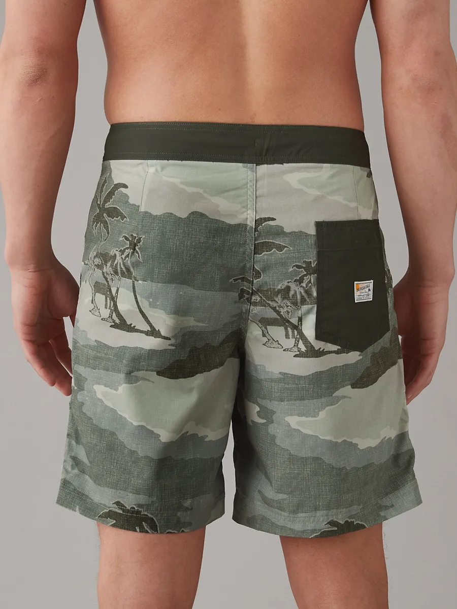 American Eagle MEN 7715 8 INCH CARSON STRETCH BOARDSHORT WITH CONTRAST 329 CAMO GREEN American Eagle MEN 7715 8 INCH CARSON STRETCH BOARDSHORT WITH CONTRAST 329 CAMO GREEN