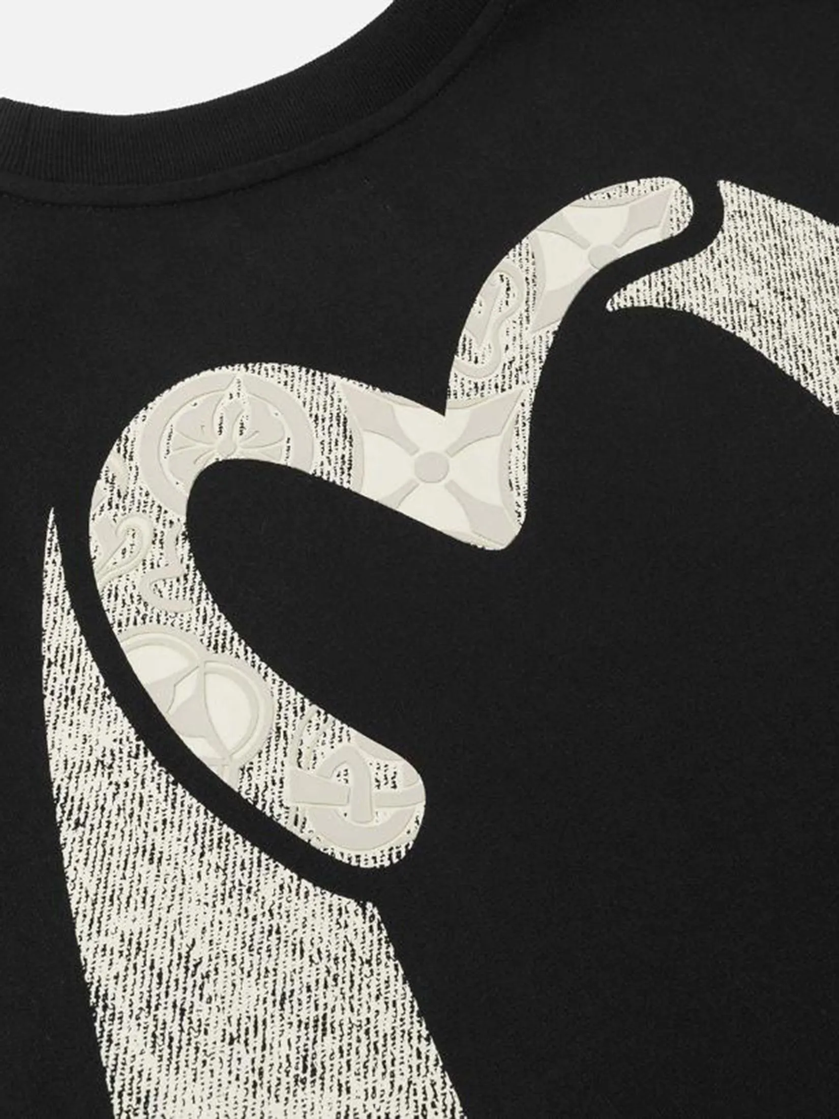 EVISU Men T-shirt Weathered Seagull Daicock Print Regular Fit Black EVISU Men T-shirt Weathered Seagull Daicock Print Regular Fit Black