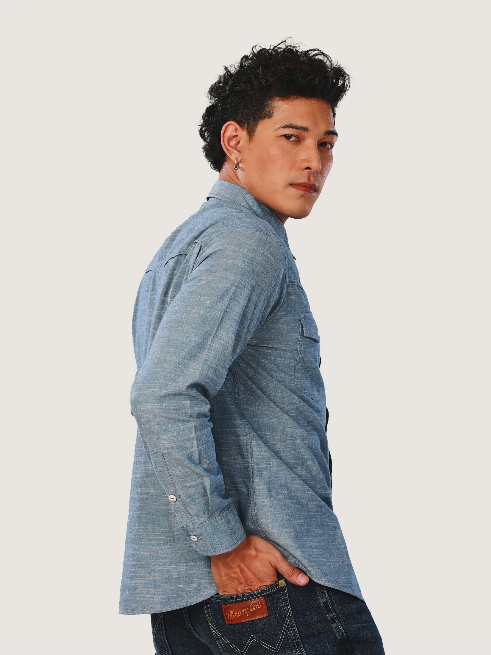 WRANGLER Men's Shirt Long Sleeve Everyday with Wrangler Collection Regular Fit Blue