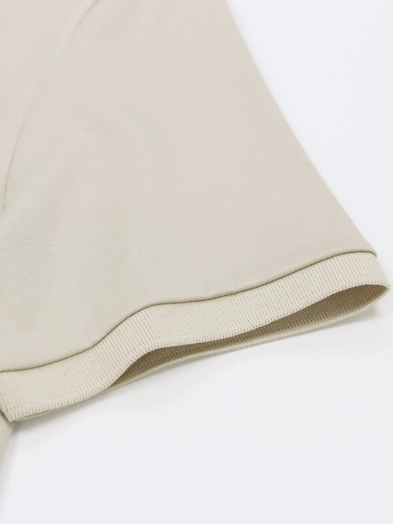 GIORDANO Men's Slim Interlock Polo (Liquid Touch) Creamware Khaki GIORDANO Men's Slim Interlock Polo (Liquid Touch) Creamware Khaki