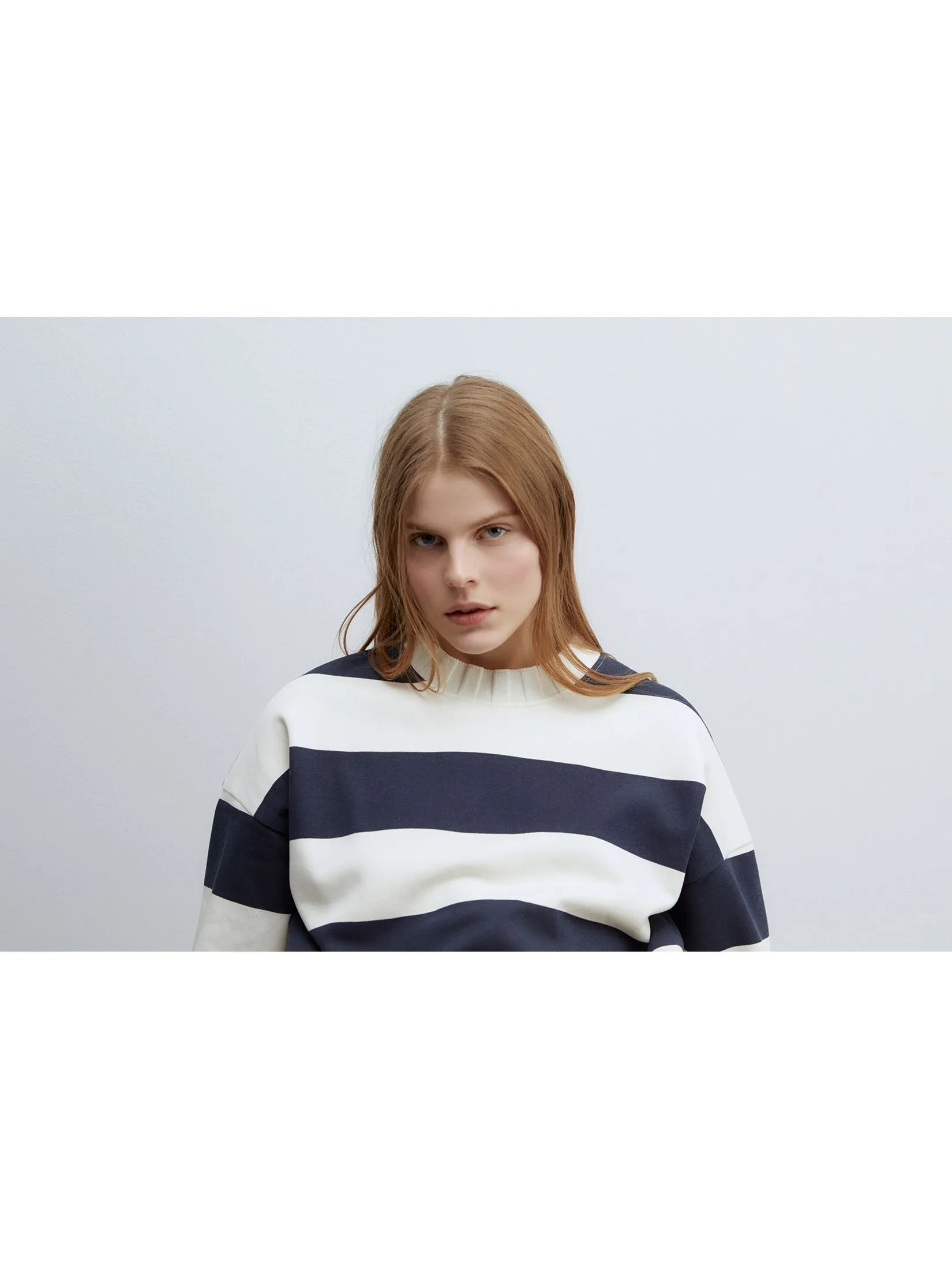 SFERA Women Sweatshirt Details Ribbed SFERA Women Sweatshirt Details Ribbed