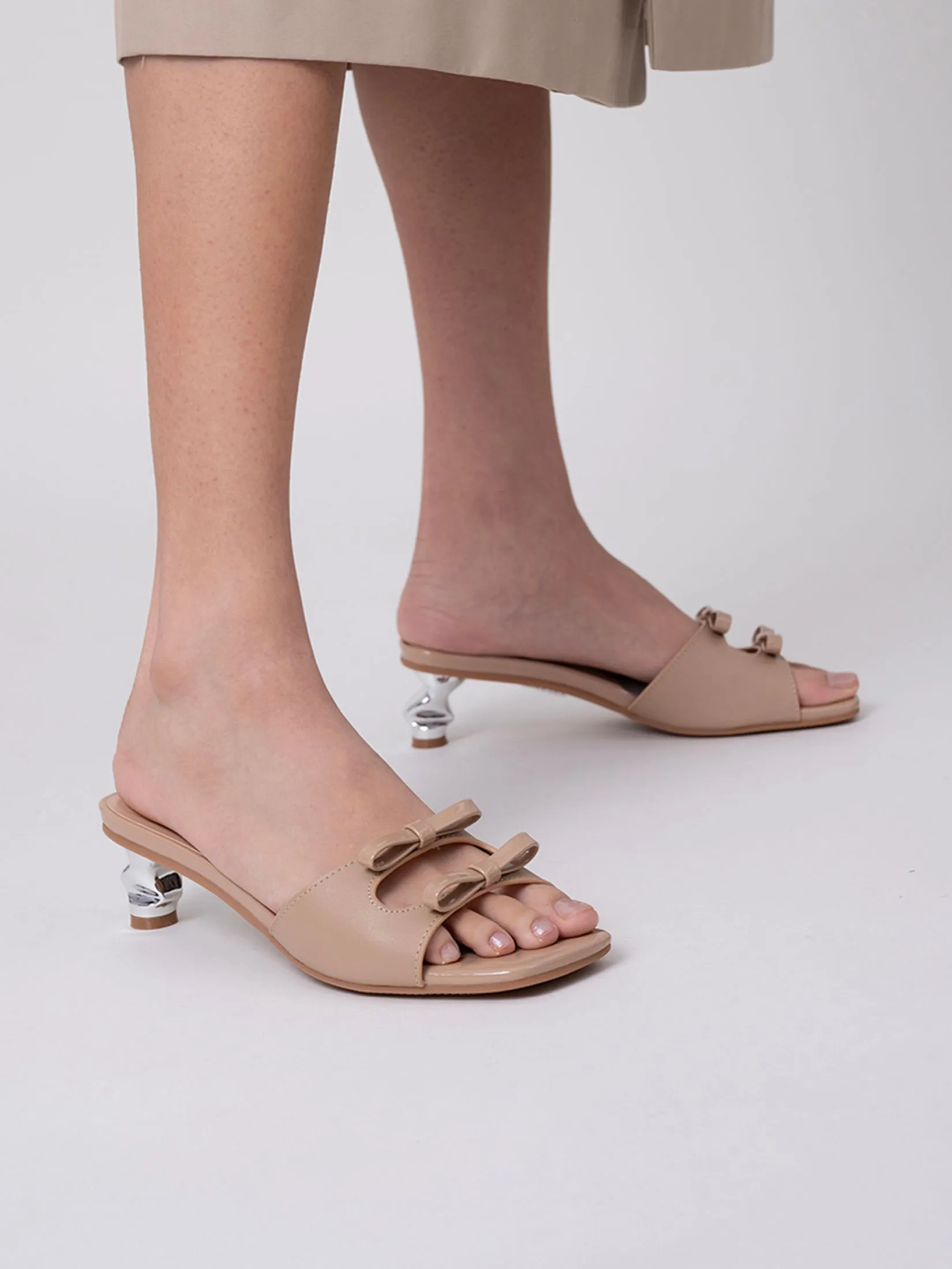 PRETTY FIT Women Mules Bows Across Front Beige PRETTY FIT Women Mules Bows Across Front Beige