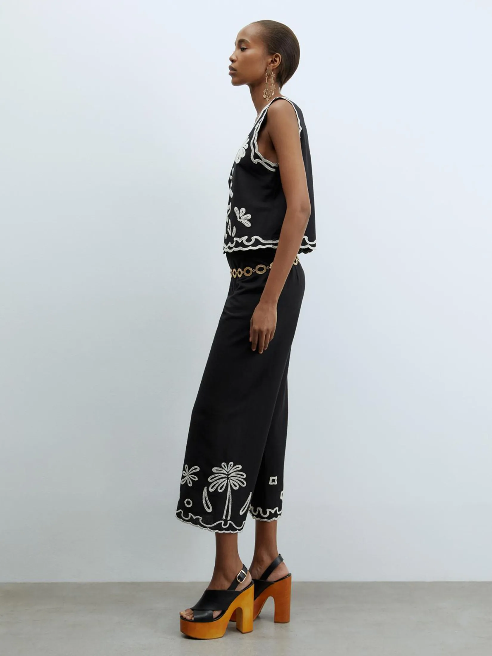 SFERA Women Pants Embroidered SFERA Women Pants Embroidered