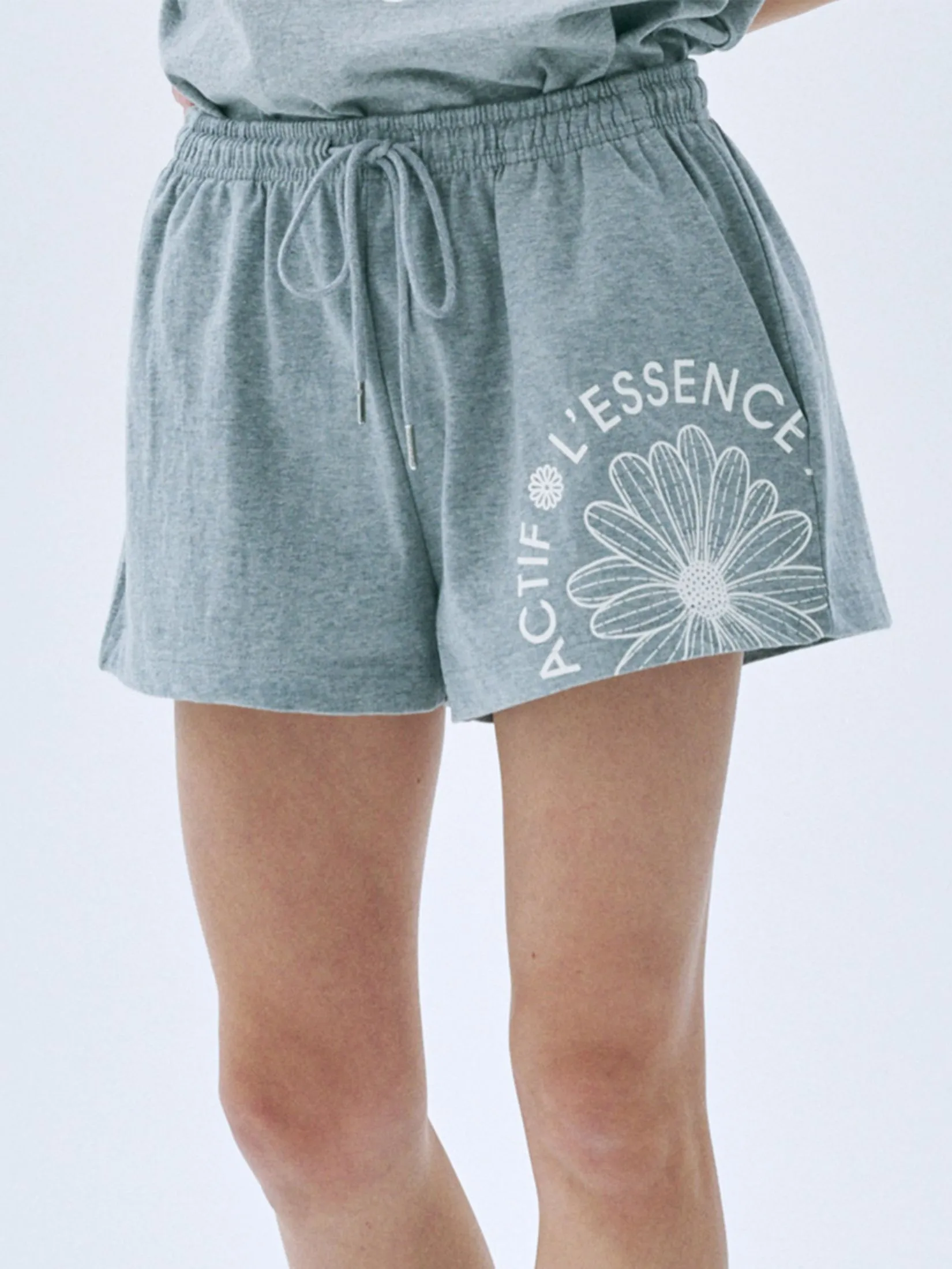 MARDI MERCREDI ACTIF Cotton Shorts Actif Emblem Melange Grey Ivory F MARDI MERCREDI ACTIF Cotton Shorts Actif Emblem Melange Grey Ivory F