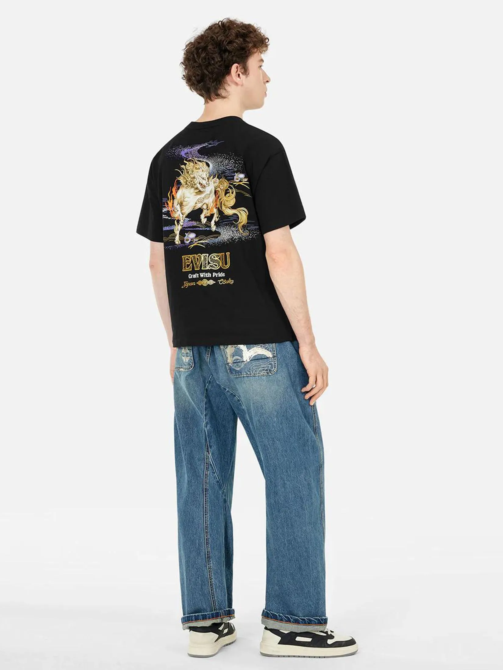 EVISU Men T-Shirt Hakutaku Print Relax Fit Black EVISU Men T-Shirt Hakutaku Print Relax Fit Black