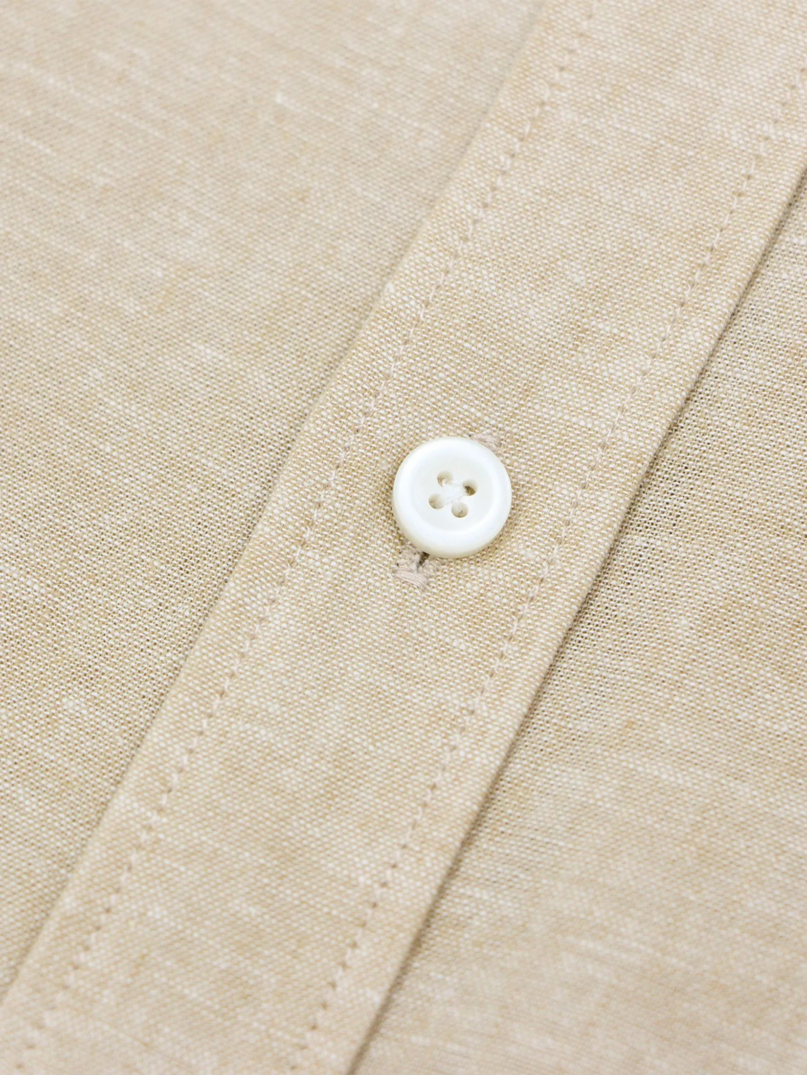 GIORDANO Men's Slim Mandarin Collar Linen Shirt Crockery khaki GIORDANO Men's Slim Mandarin Collar Linen Shirt Crockery khaki