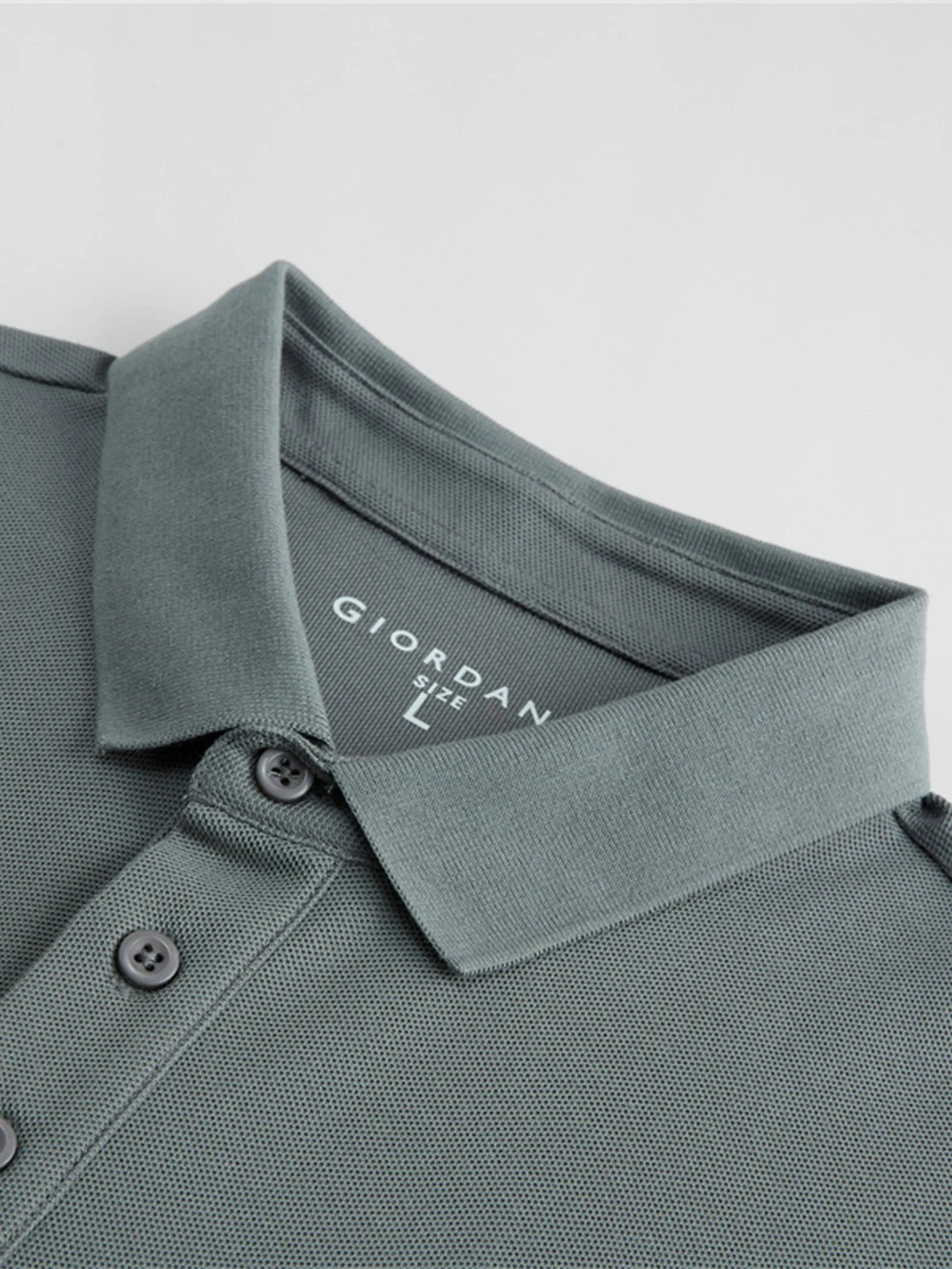 GIORDANO Men's Beau Monde Regular Ice Cooling Pocket Polo Dark Grey GIORDANO Men's Beau Monde Regular Ice Cooling Pocket Polo Dark Grey