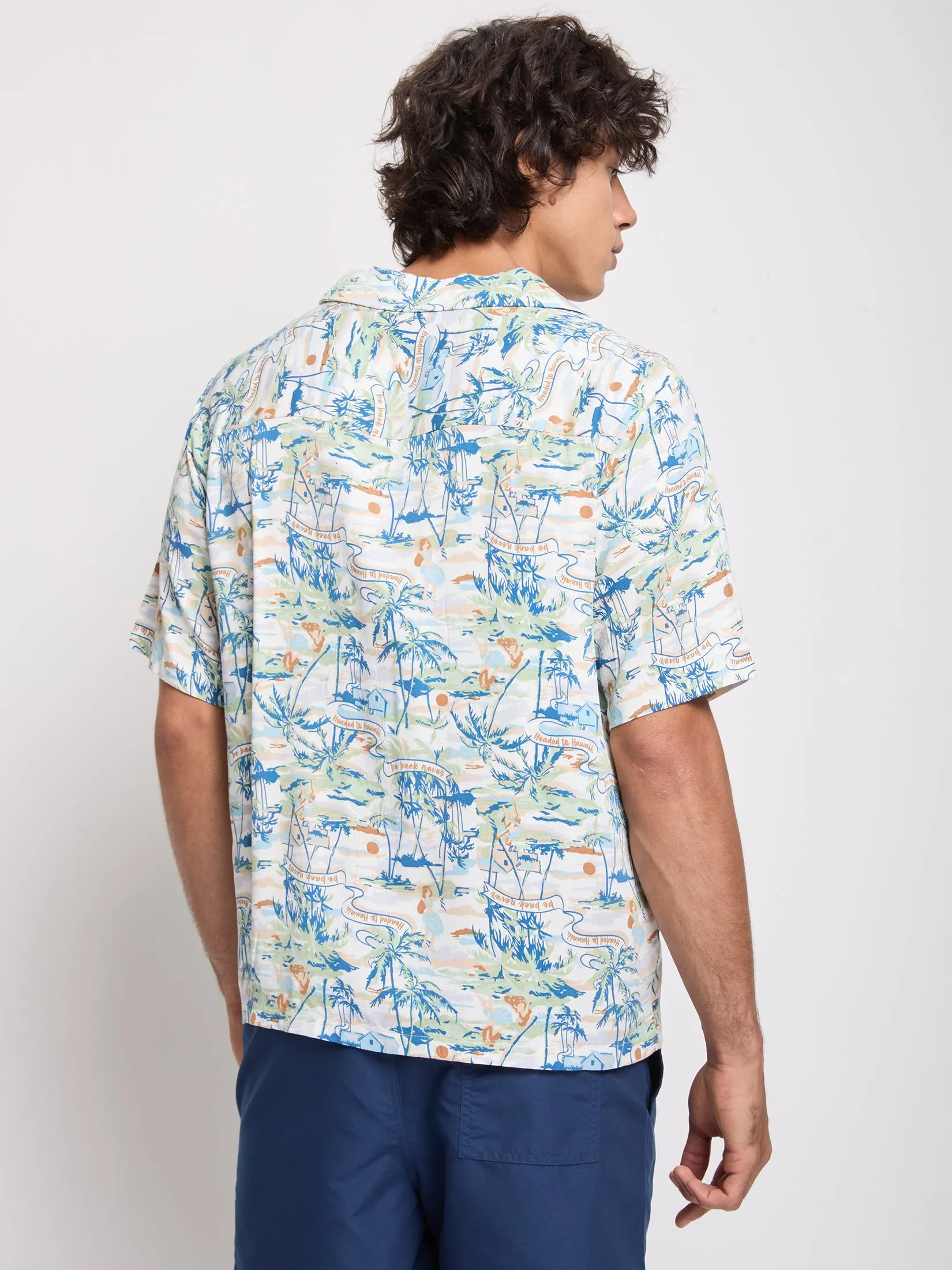 DEFRY 01 Men Shirt Short Sleeves Hawaiian Style Off White DEFRY 01 Men Shirt Short Sleeves Hawaiian Style Off White
