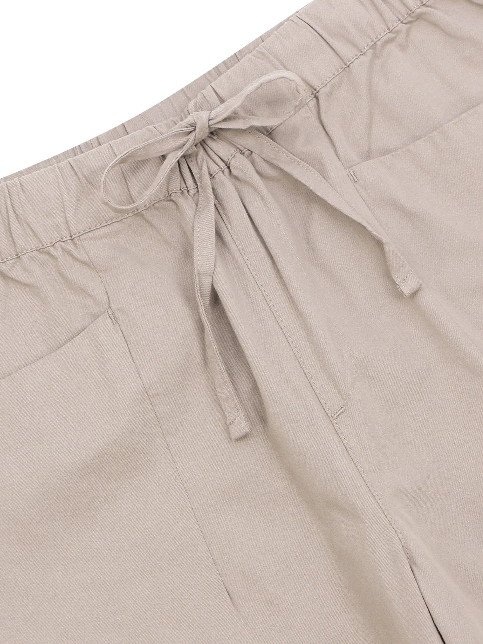 GIORDANO Women's Regular Woven Audrey Pants Crockery khaki GIORDANO Women's Regular Woven Audrey Pants Crockery khaki