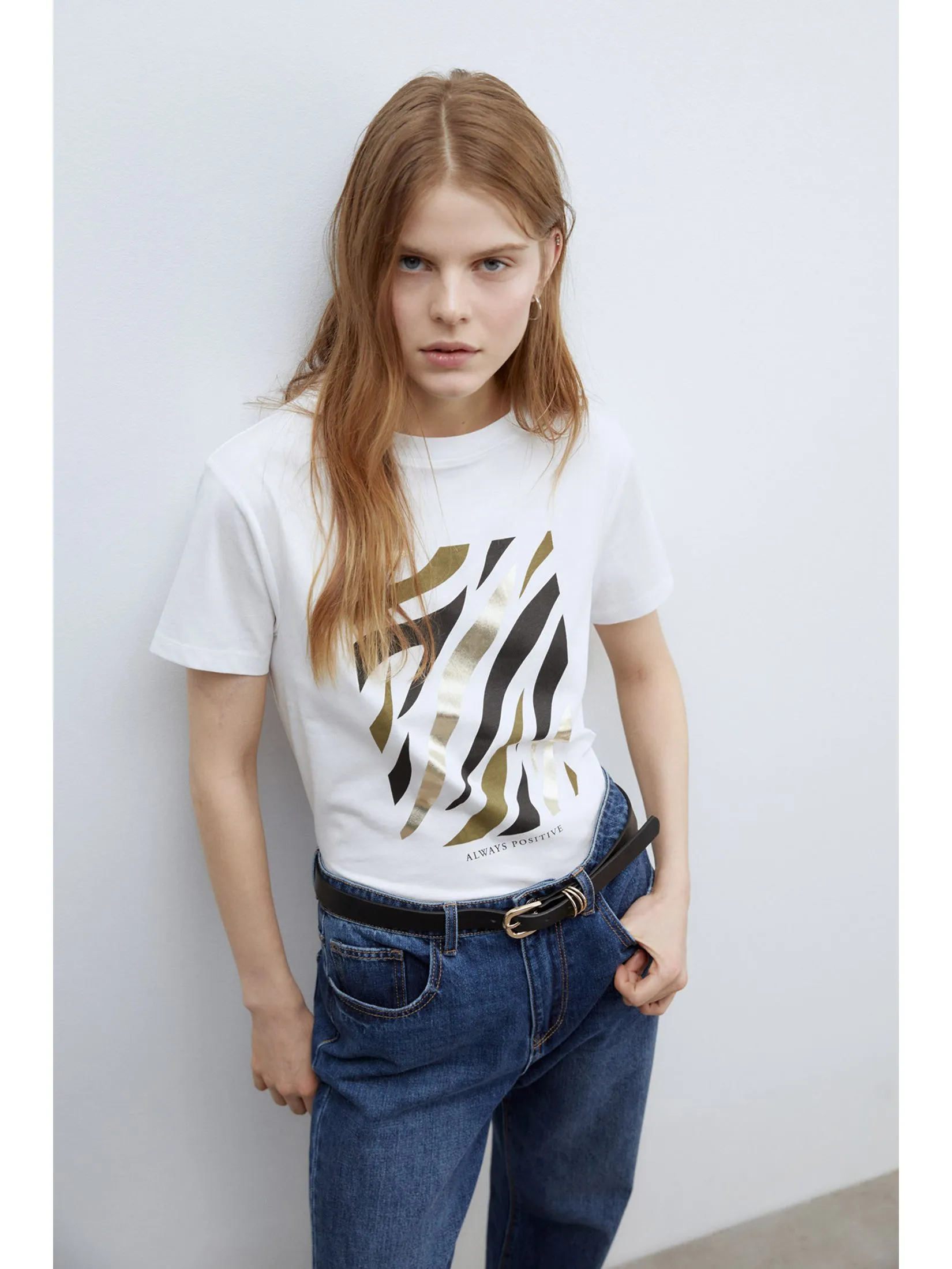 SFERA Women T-Shirt Short Sleeves Motif White