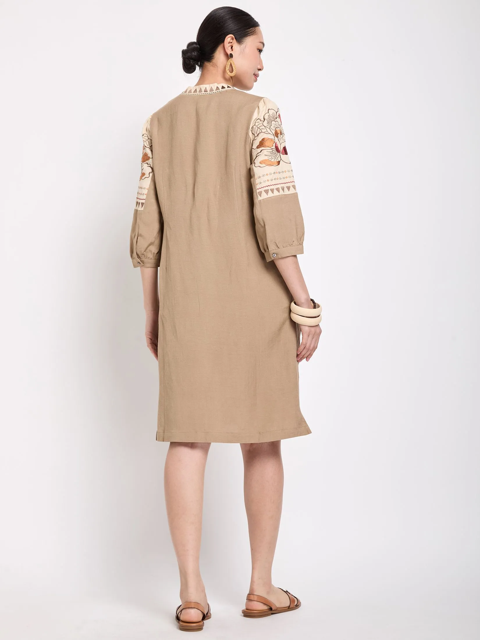 JOURNAL Women Dress Long Sleeves V-Neck Stylized Motifs