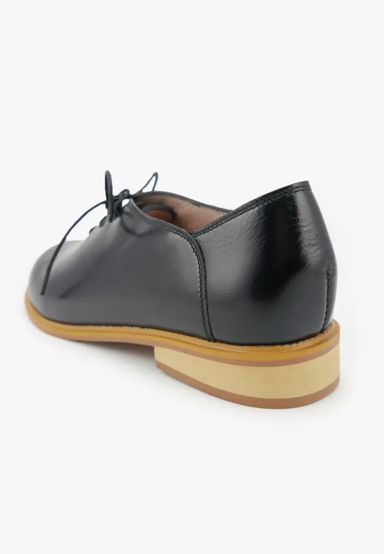 LUIGI BATANI Black Derby Leather Lace Up Shoes