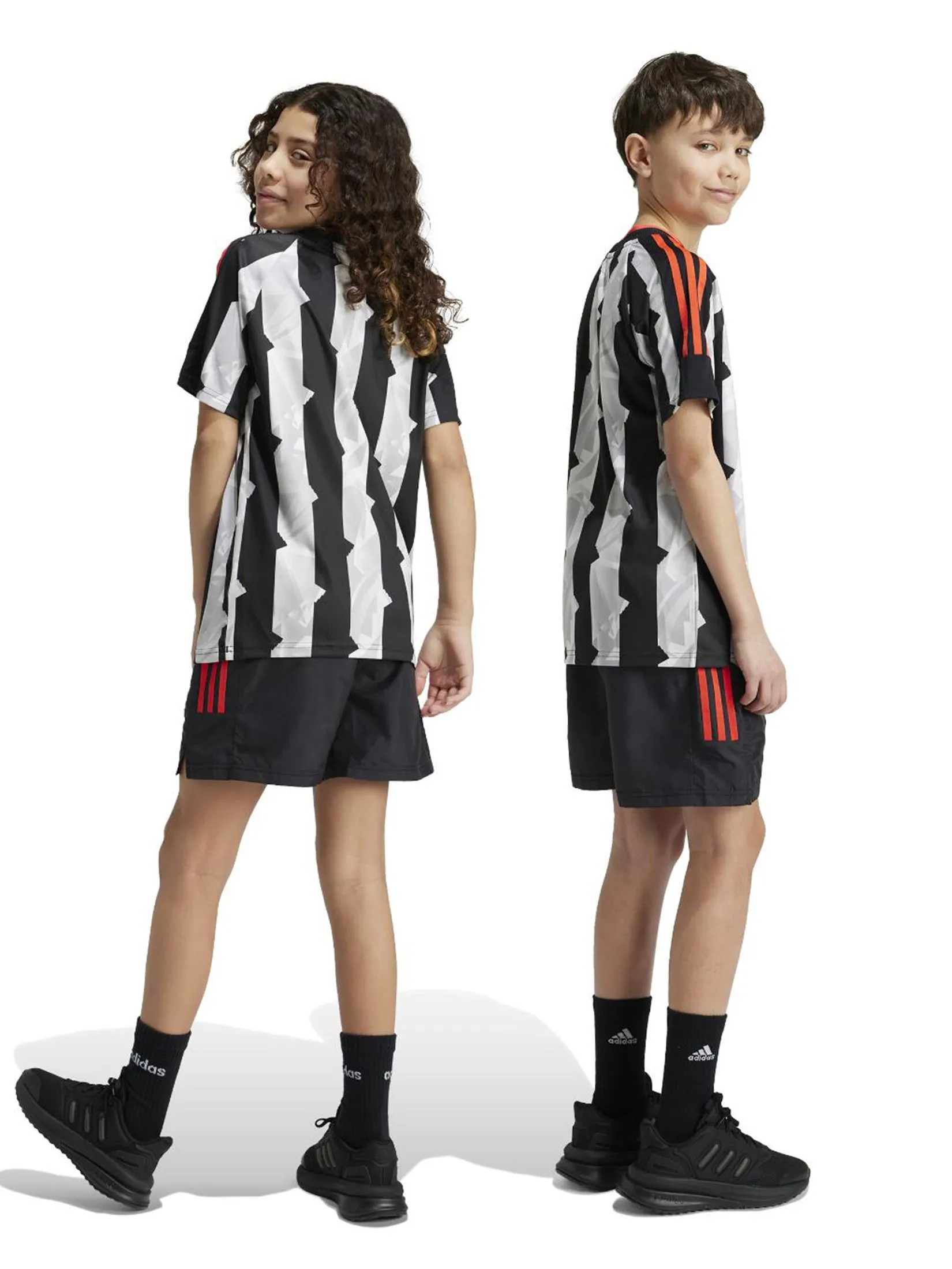 ADIDAS KIDS Unisex Kids Shorts Tiro Woven Shorts K Black