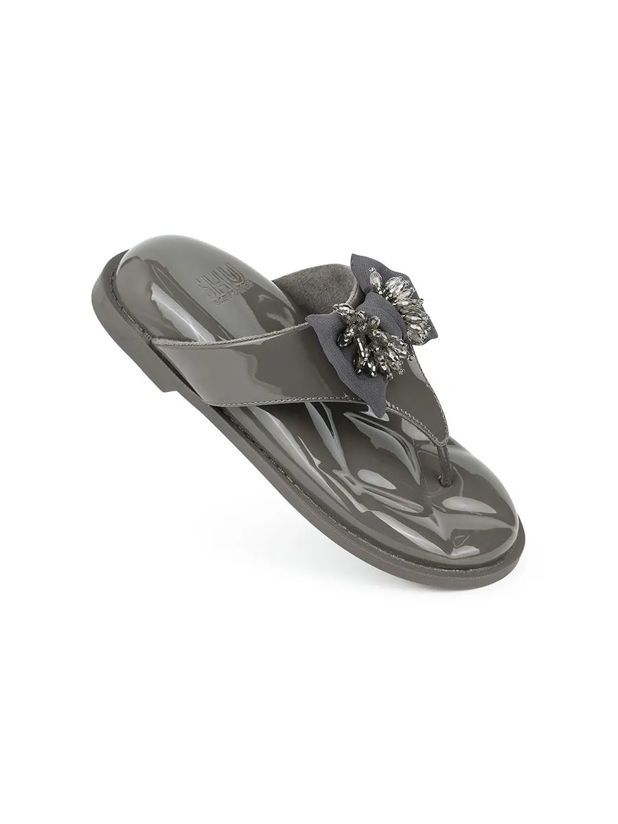 SHU WOMEN SOFASANDALS SWEETCHIC - GLOSSY ASH GREY