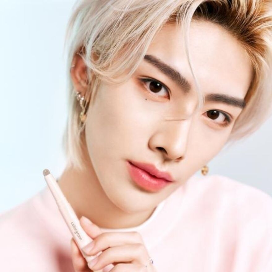 #Colorgram Re-Forming Contour Stick 01