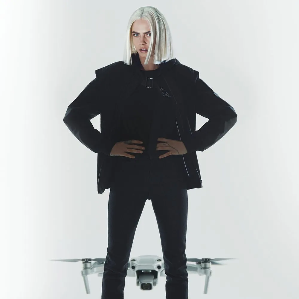 KARL LAGERFELD CARA LOVES KARL Transformer Bomber Black