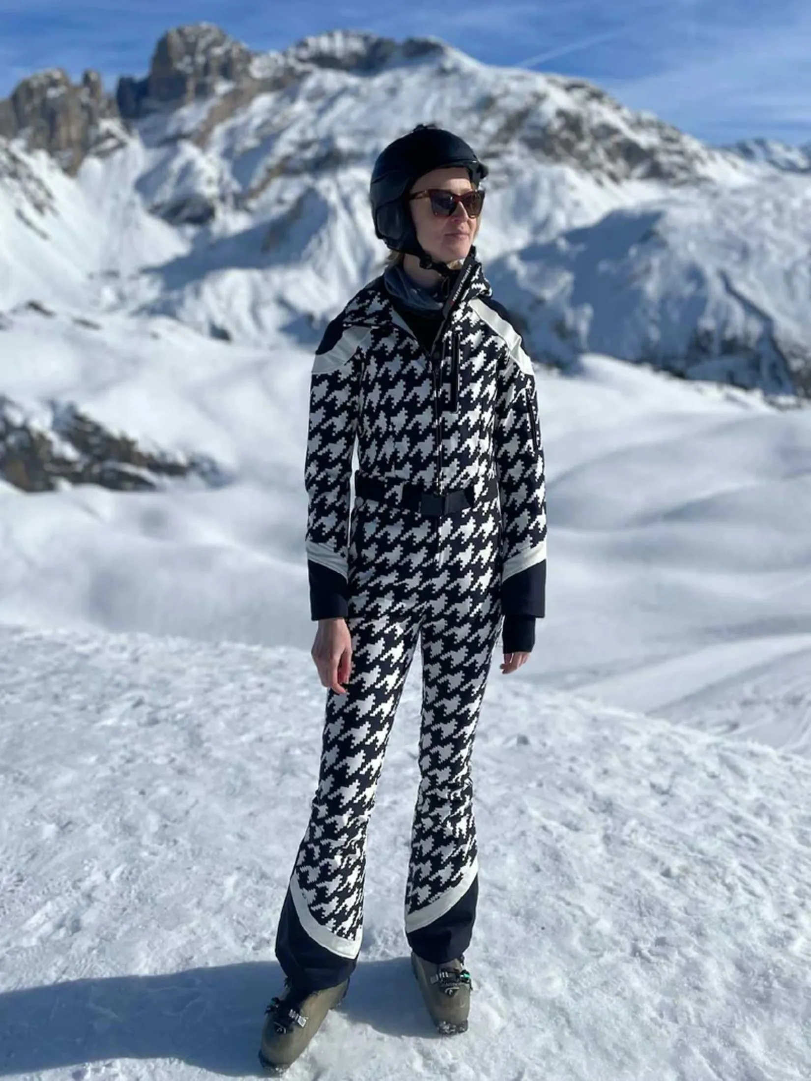 PERFECT MOMENT STAR SUIT SKI ONE PIECE HOUNDSTOOTH IN BLACK AND SNOW WHITE