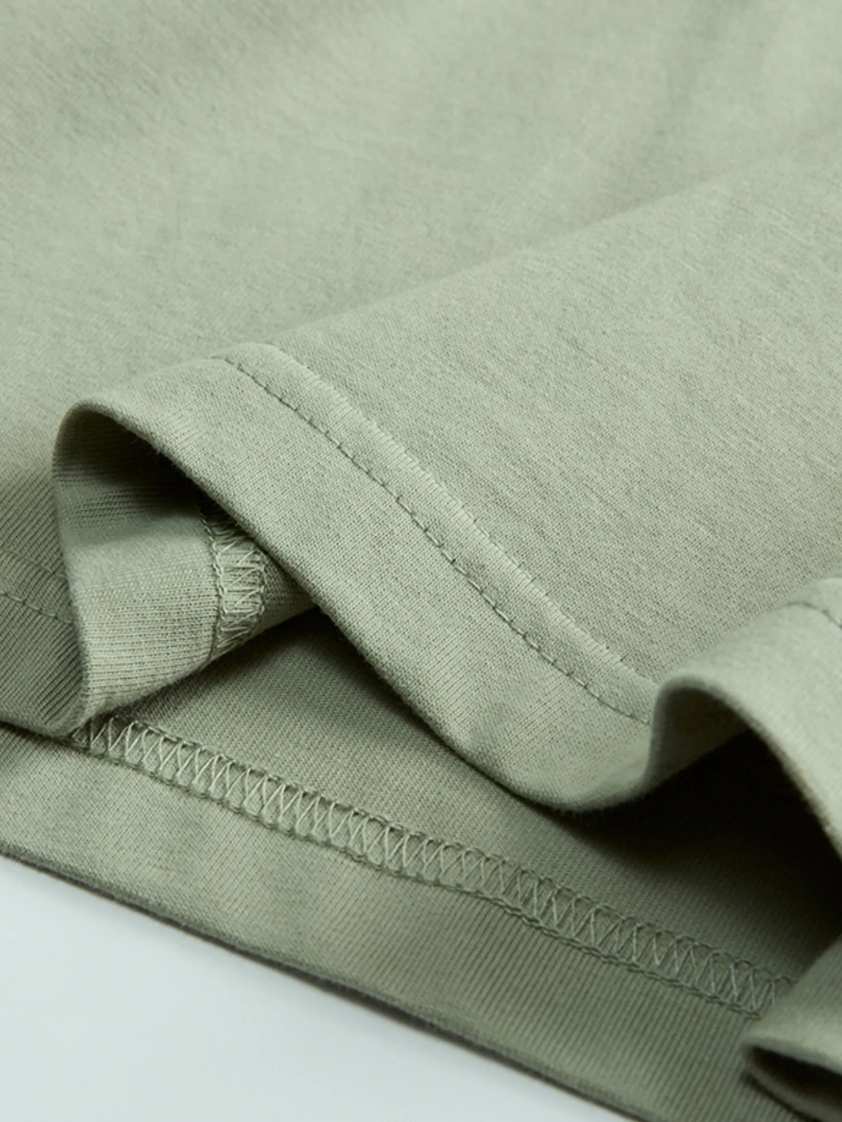 GIORDANO Men s Online Exclusive Soft-Touch Plain T-shirt (Korea) Grey Green