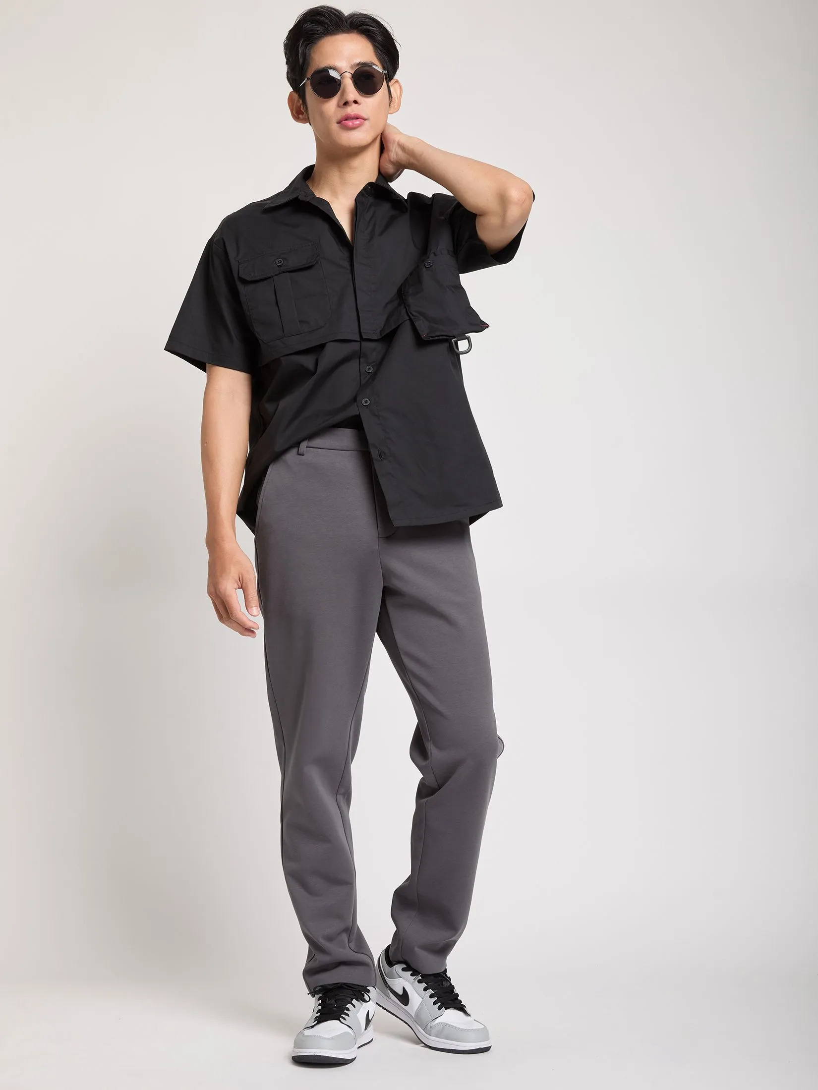 PACIFIC UNION Men Shirt Short Sleeves with Pockets Relaxed Fit Black