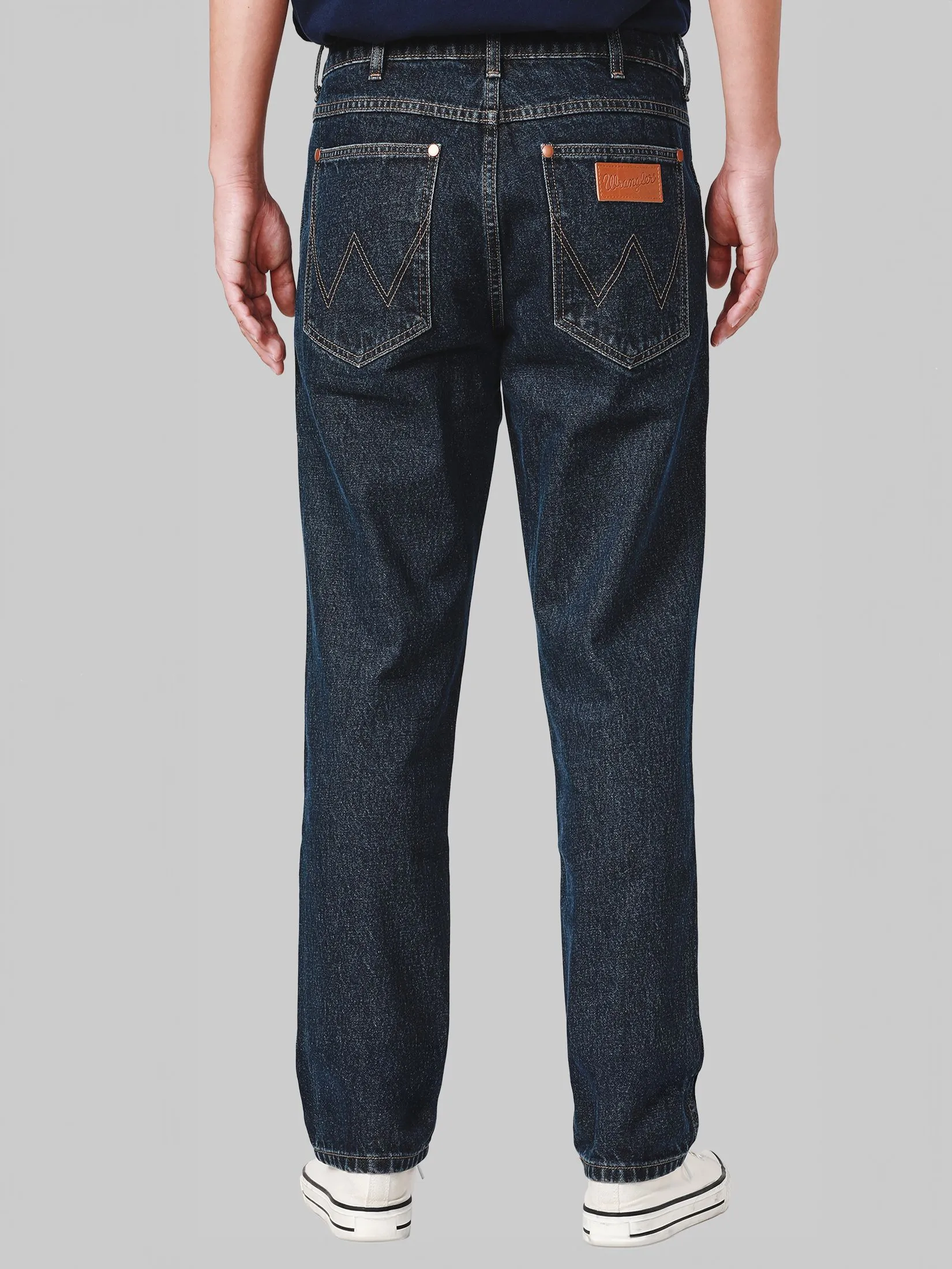 WRANGLER Men's Jeans Mid Greensboro Fit Mid Indigo