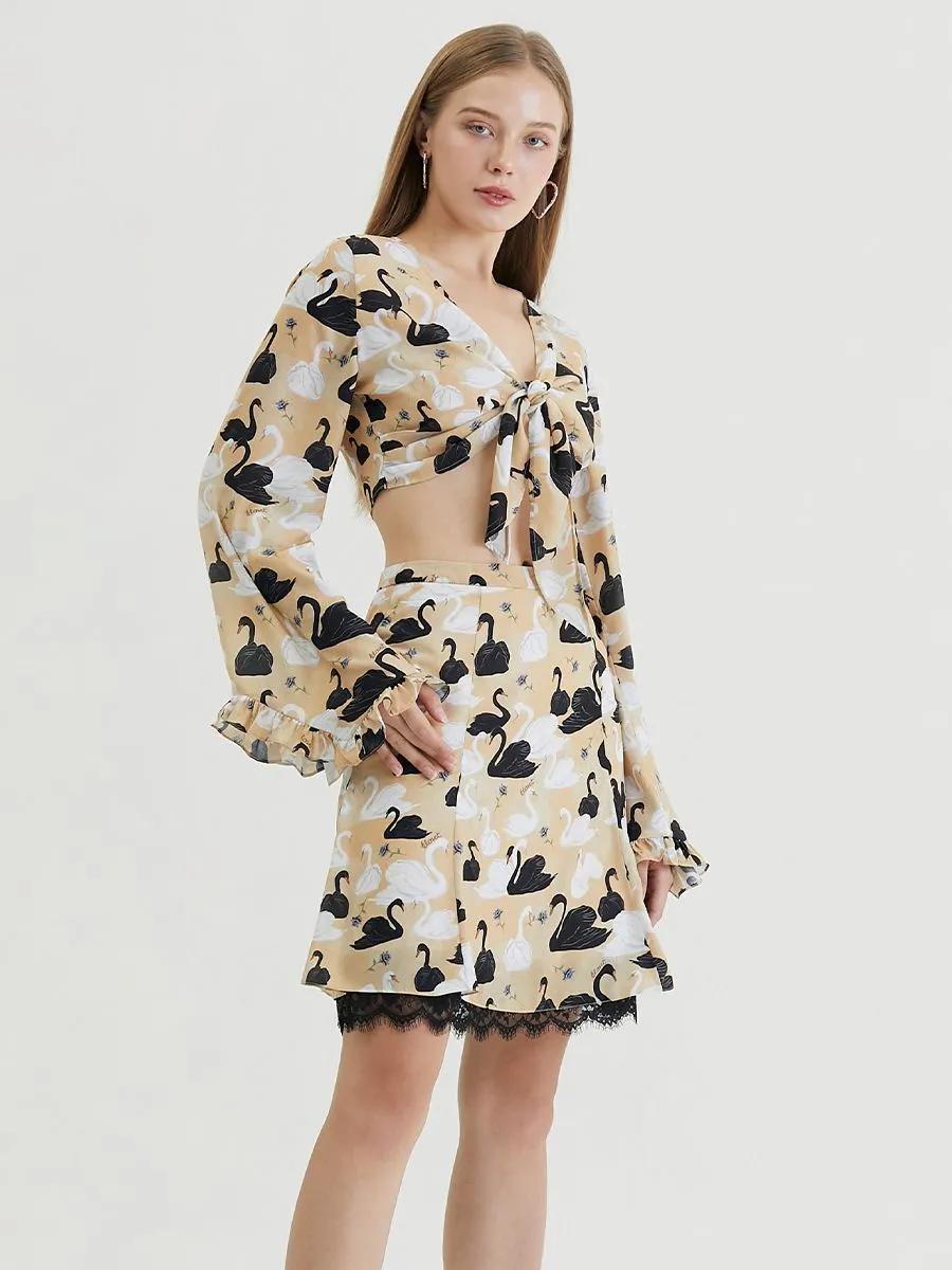 KLOSET (RS24) Swan Print with Lace Detail  Beige