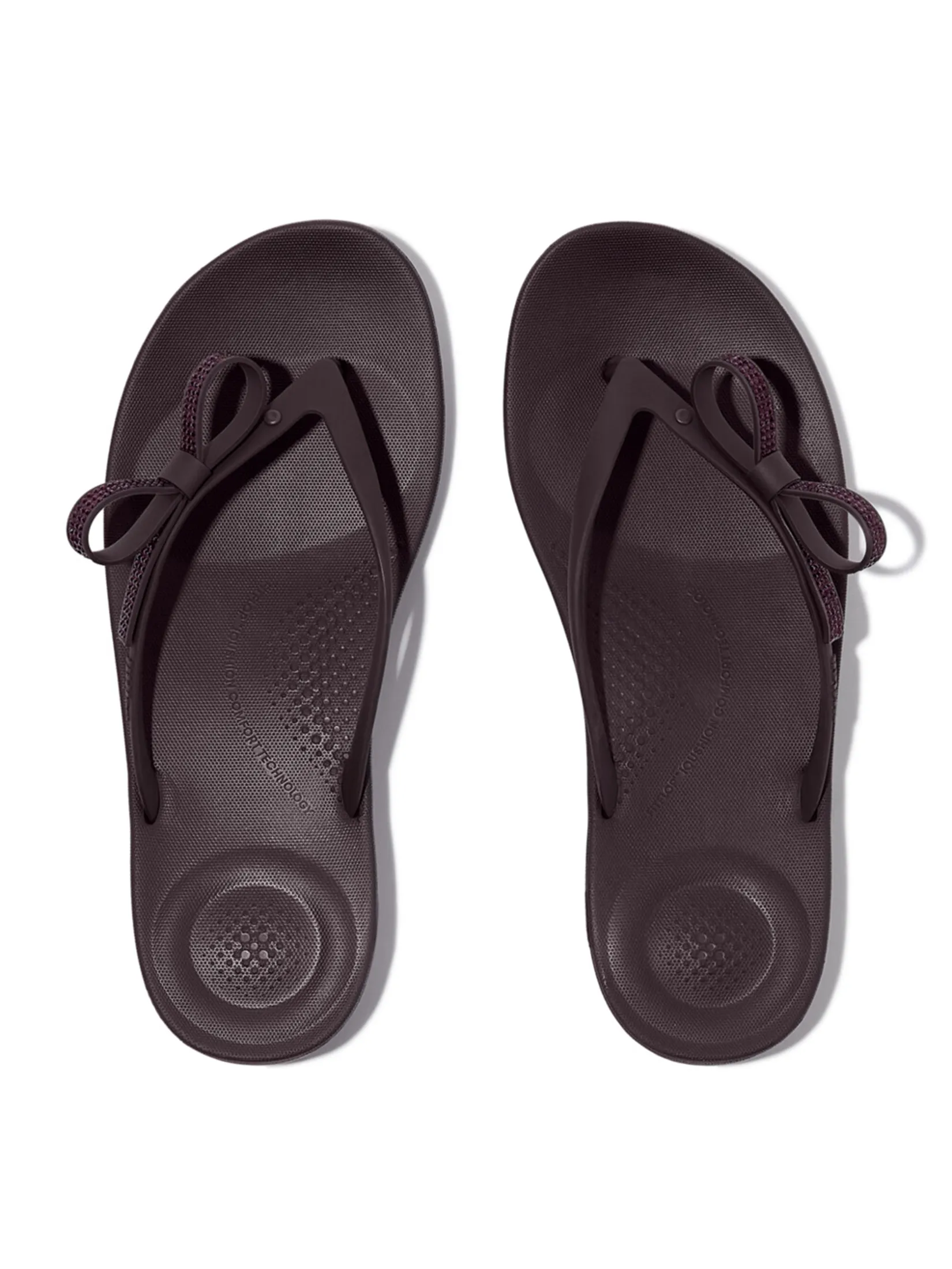 FitFlop™ WOMEN S IQUSHION GLITZ-BOW FLIP-FLOPS PURPLE