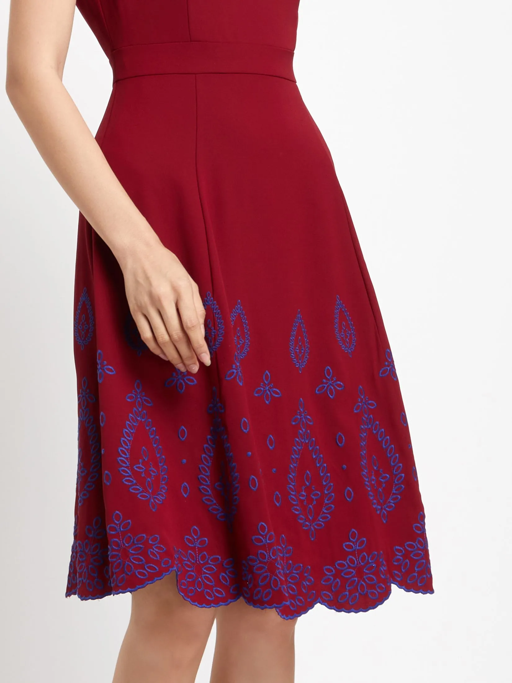 EXPRESSIONS Women Dress Sleeveless Floral Print