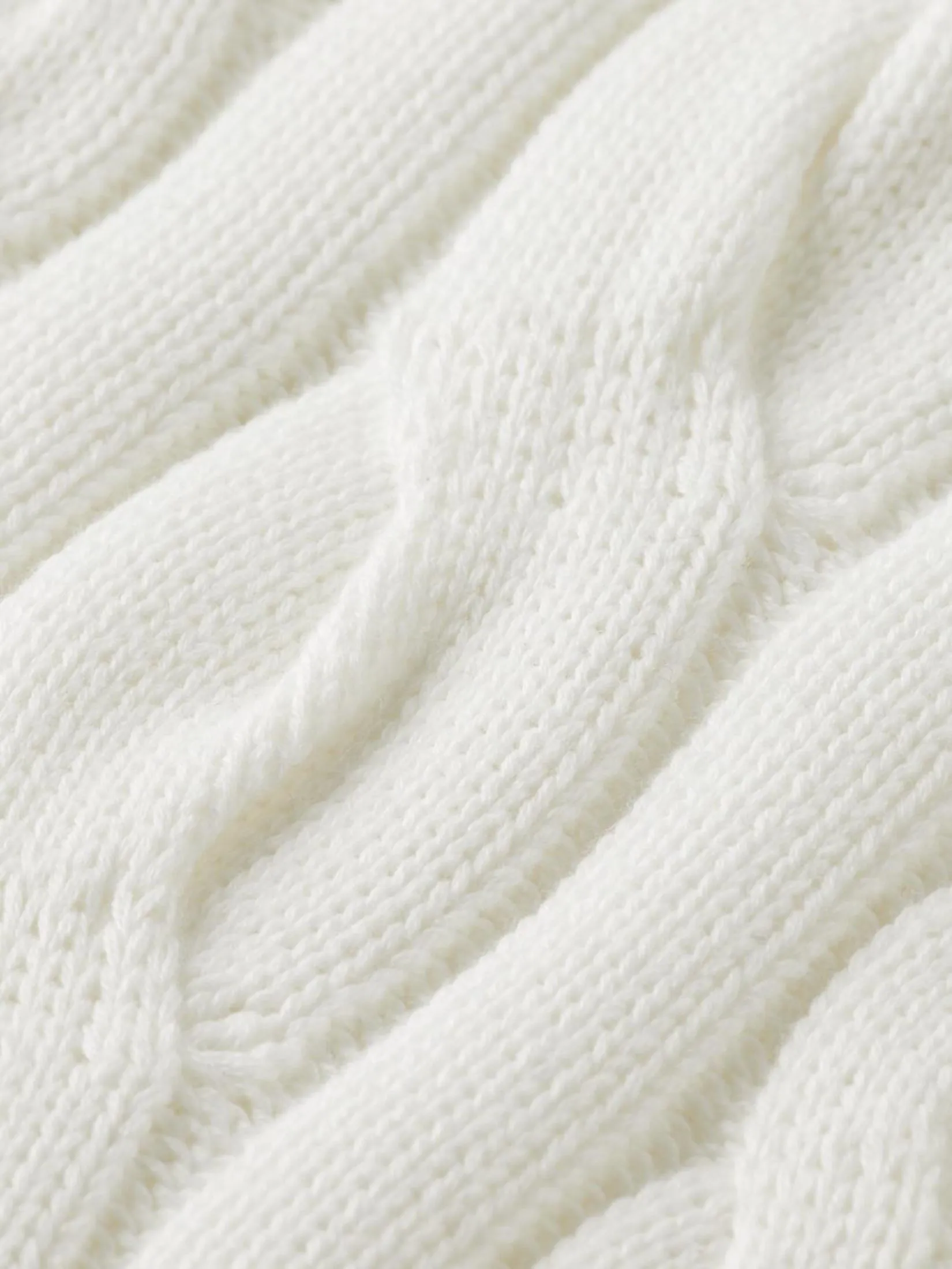 SCOTCH&SODA Men Pullover V-Neck Drop Shoulder Cable Knit White