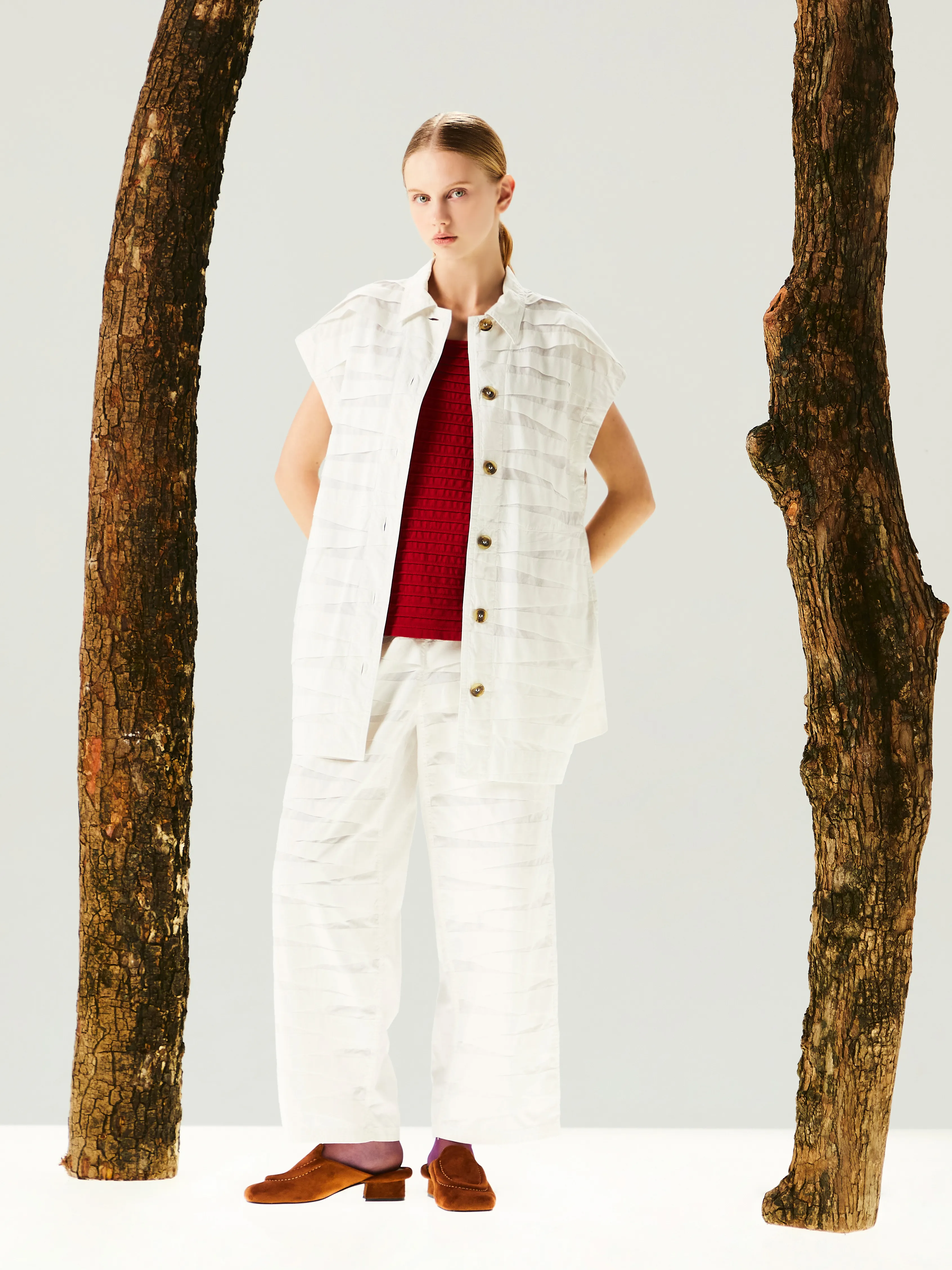 YACCOMARICARD Woman Blouse The technique of crossed tuck piles White