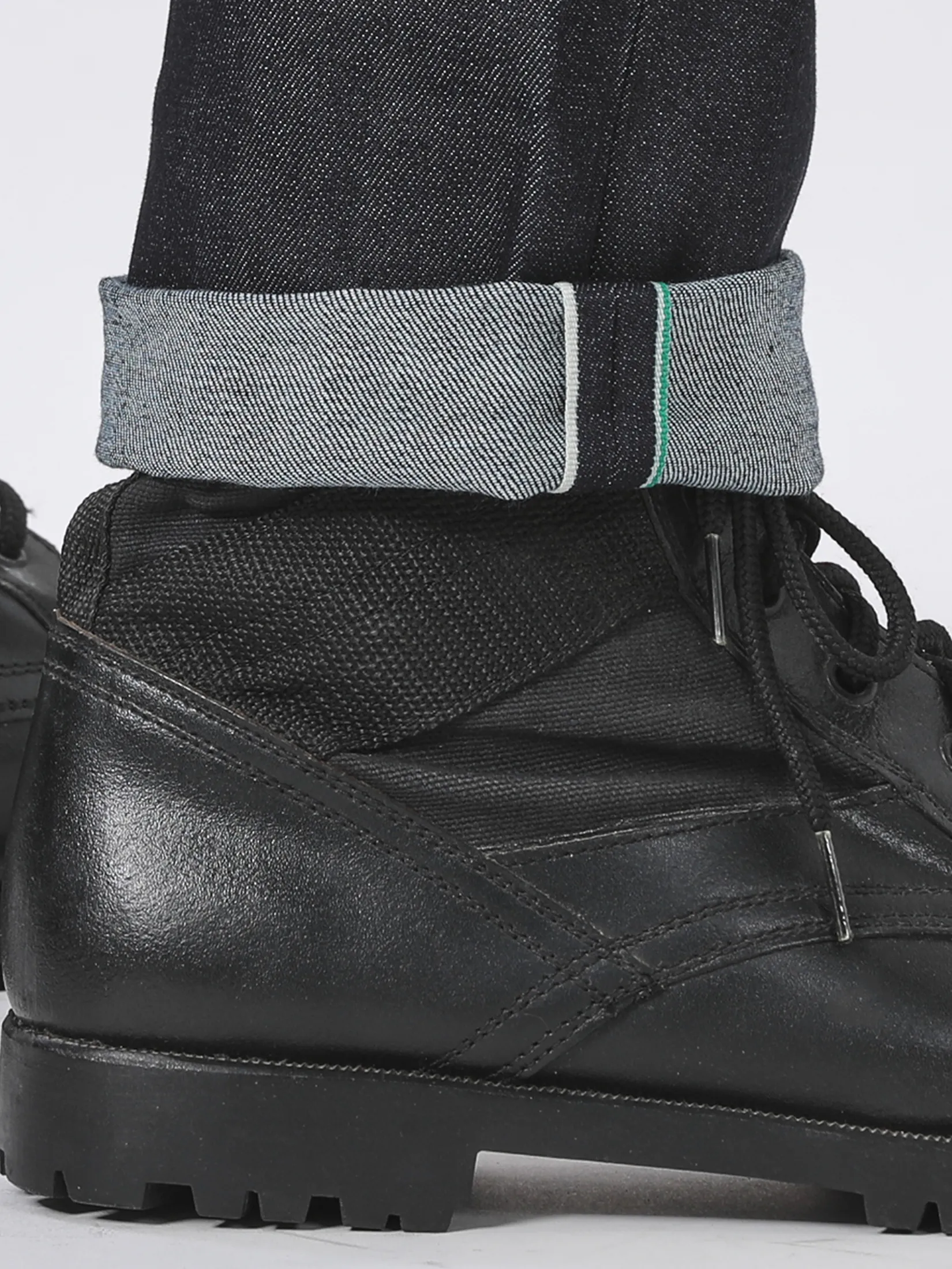 LEE Men s Jeans (Green Selvedge) Lee Riders Collection Mid Zed Fit Raw Denim