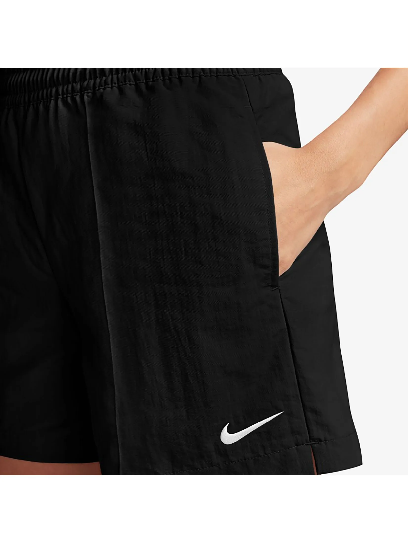 NIKE Women Shorts Sportswear Everything Wovens Mid-Rise 5" Black/White