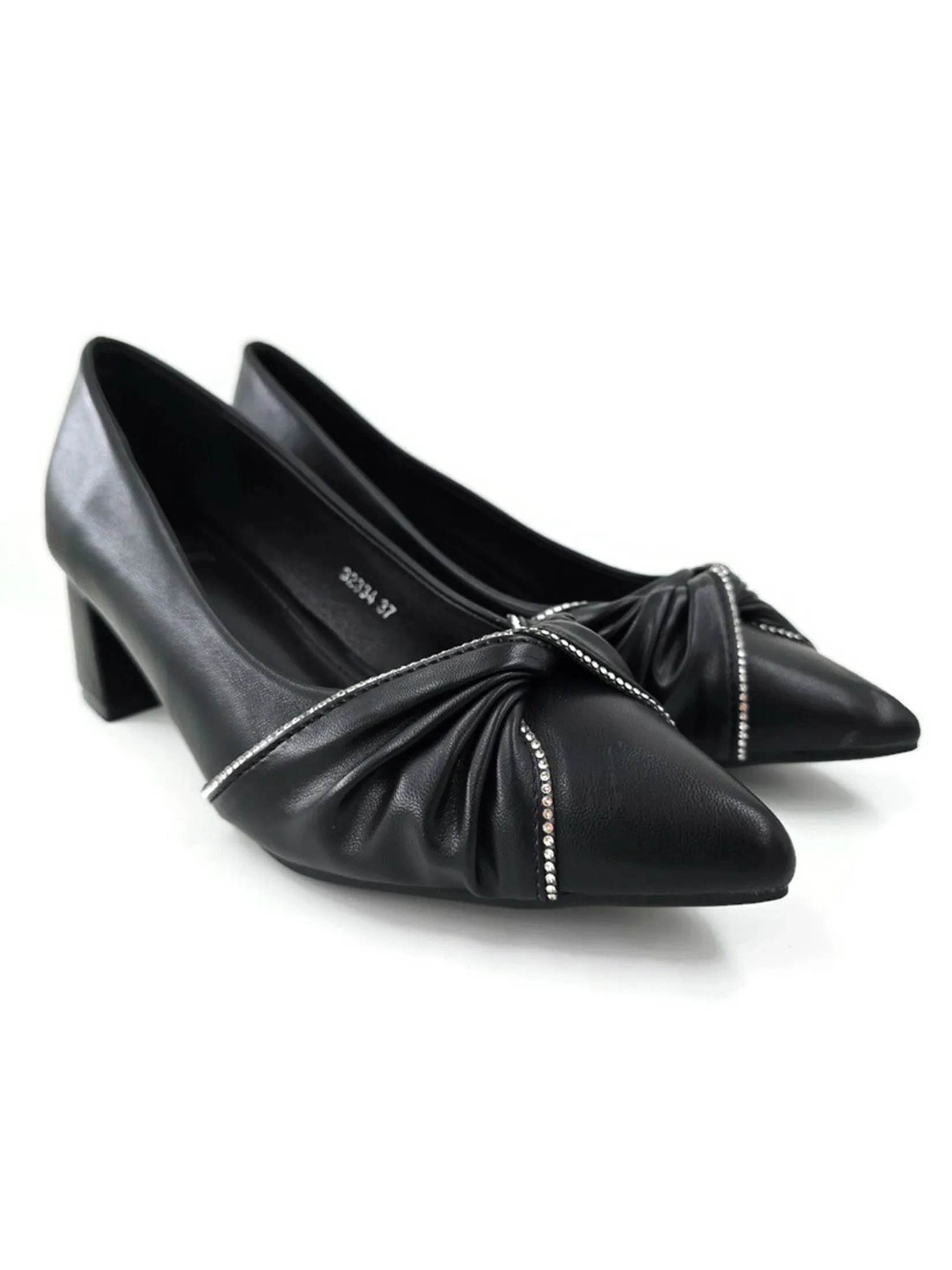 KLIN Woman Sharped Toe Court Shoes Black