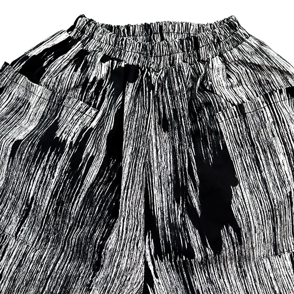 LAGOM Black Short Pants : Black and White Brush Stroke Pattern Pants