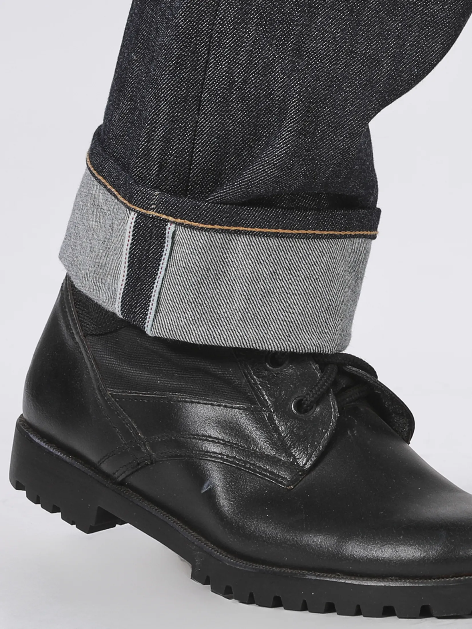 LEE Men s Jeans (Red Selvedge) Lee Riders Collection Mid Miami Fit Raw Denim