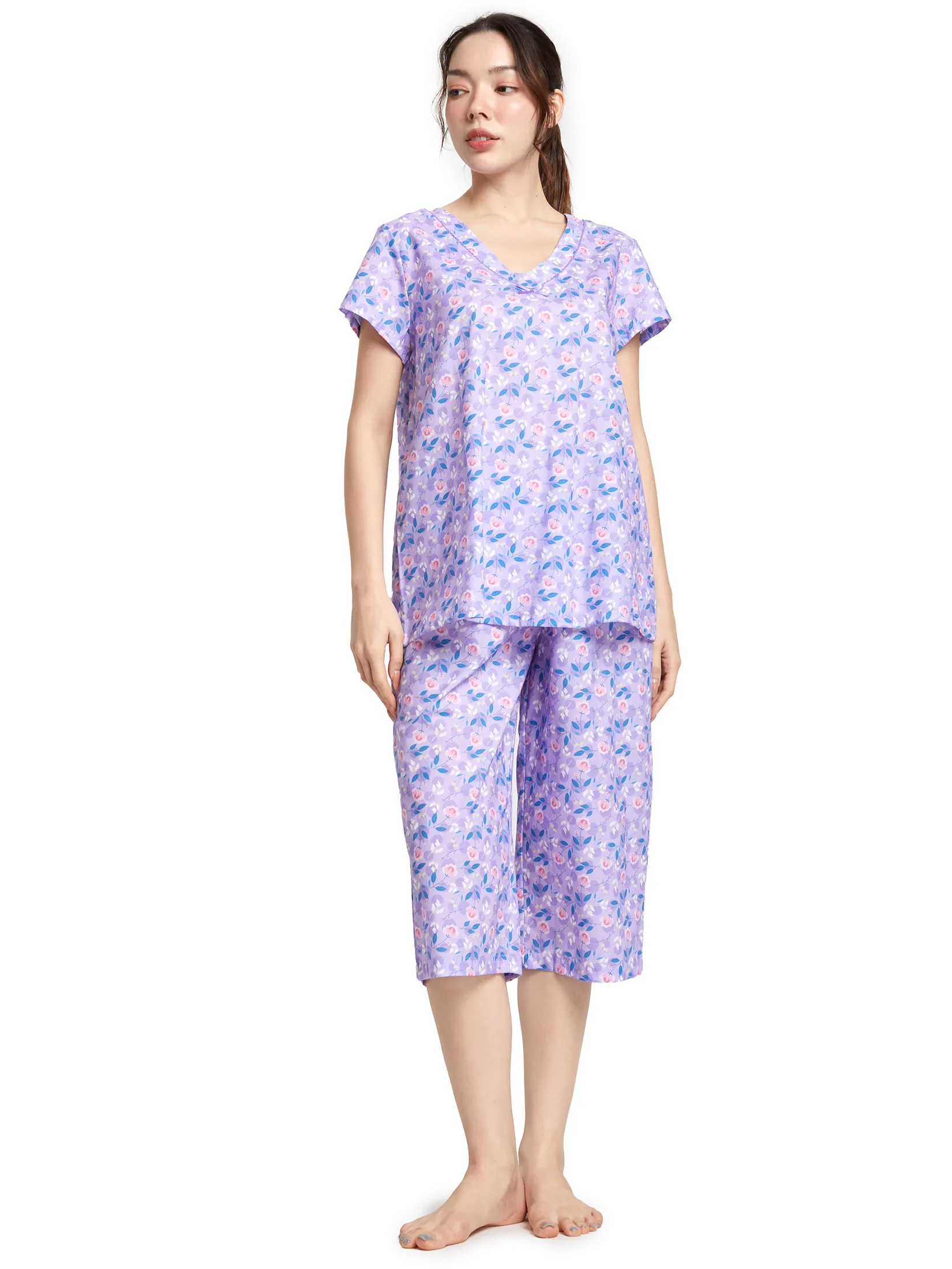 CLAUDIA'S ROMANCE Women Pyjamas V-Neck Short Sleeves Shirt + Cropped Pants Floral Pattern