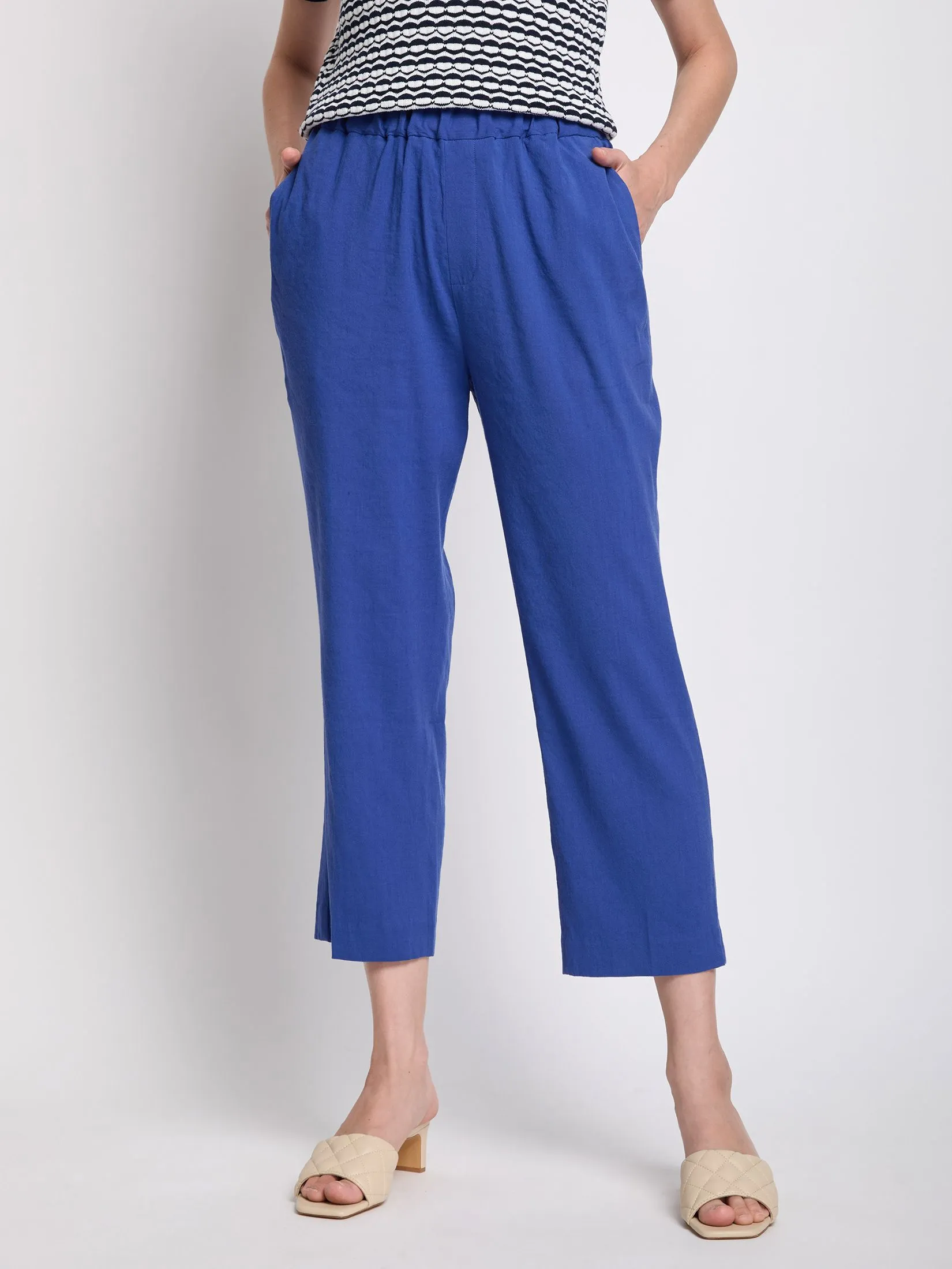 ALUMNUS Women Pants Plain Tone