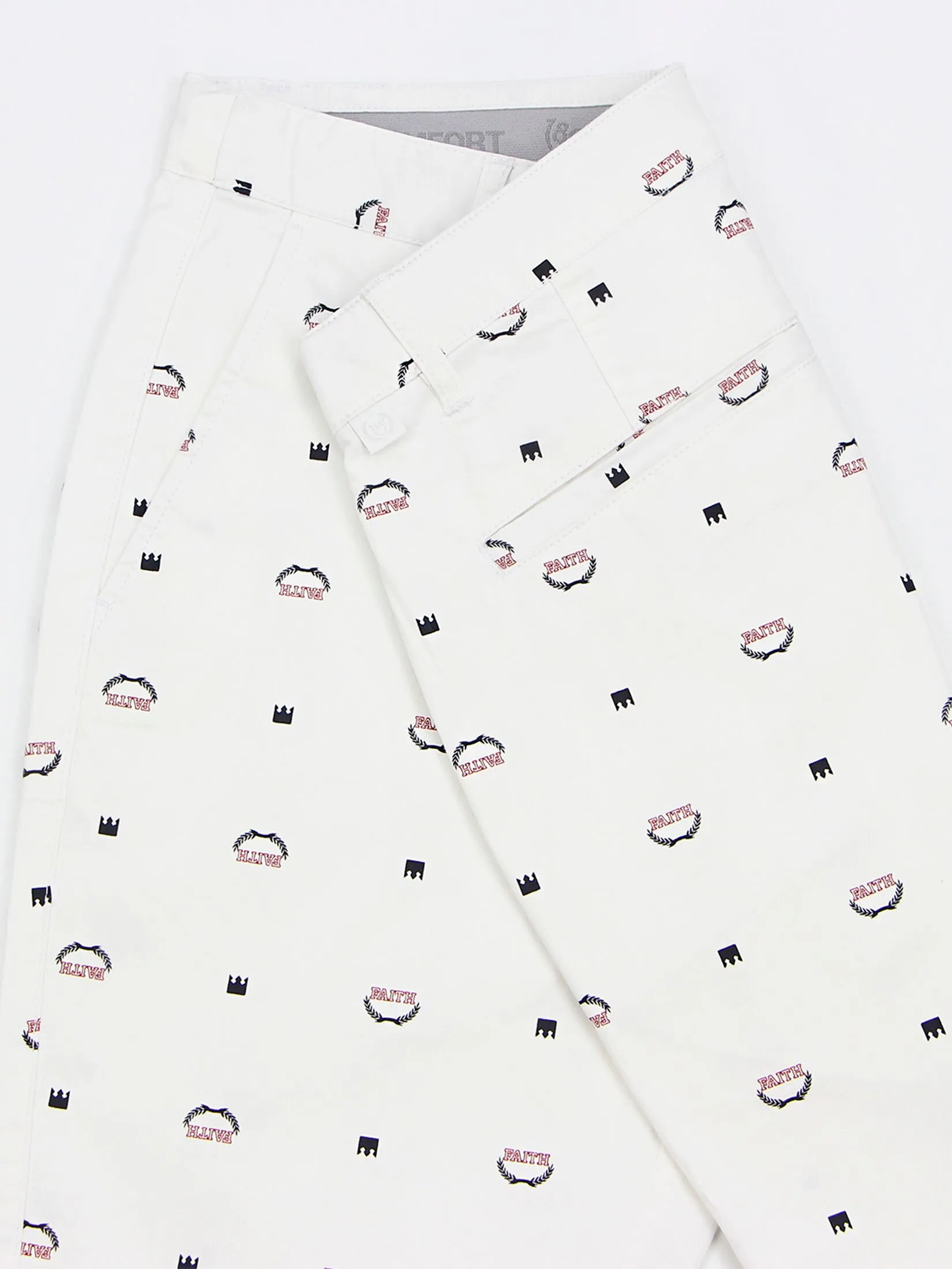 GIORDANO Men's Slim Twill Bermuda Shorts (180° Waistband) White