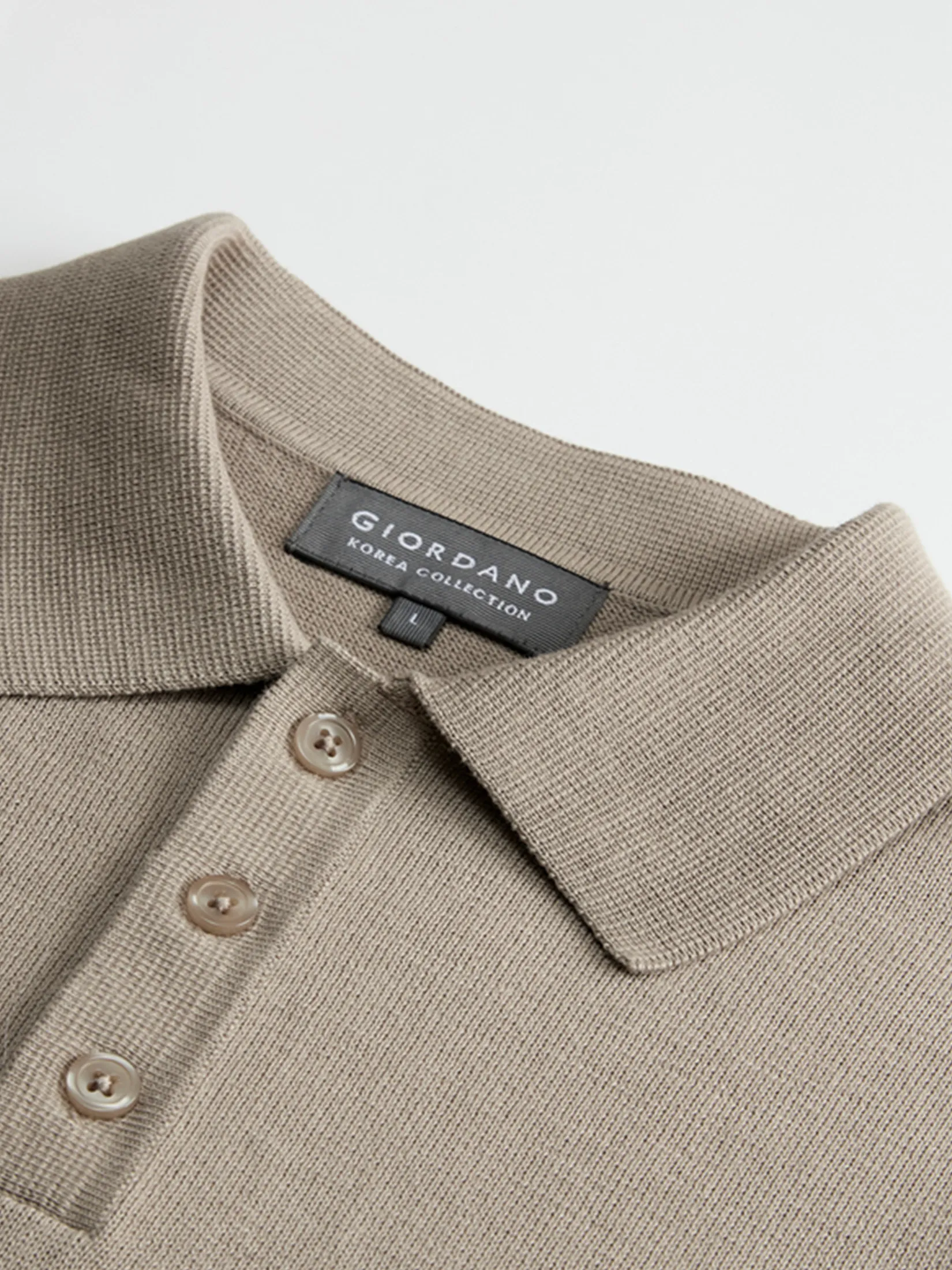 GIORDANO Men s Online Exclusive Soft Knit Polo Pullover Sweater (Korea) Khaki