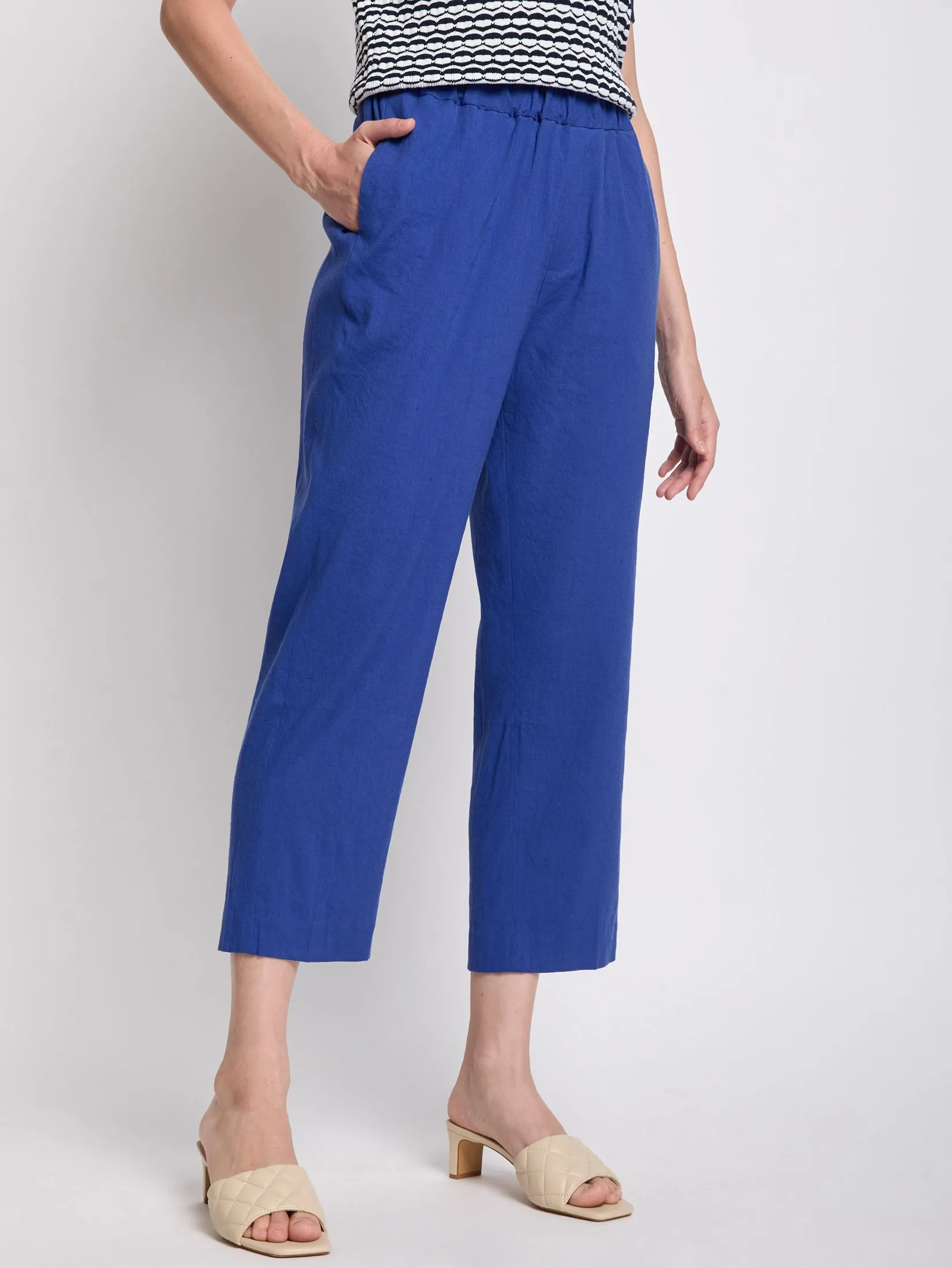 ALUMNUS Women Pants Plain Tone