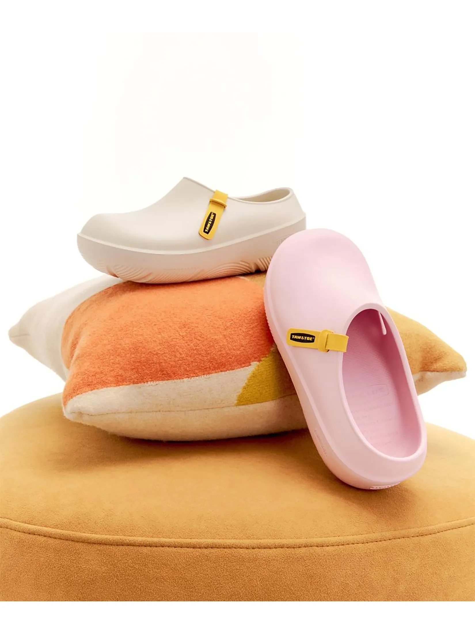 TAW&TOE Unisex Sandals Zerovity Tonton Cream