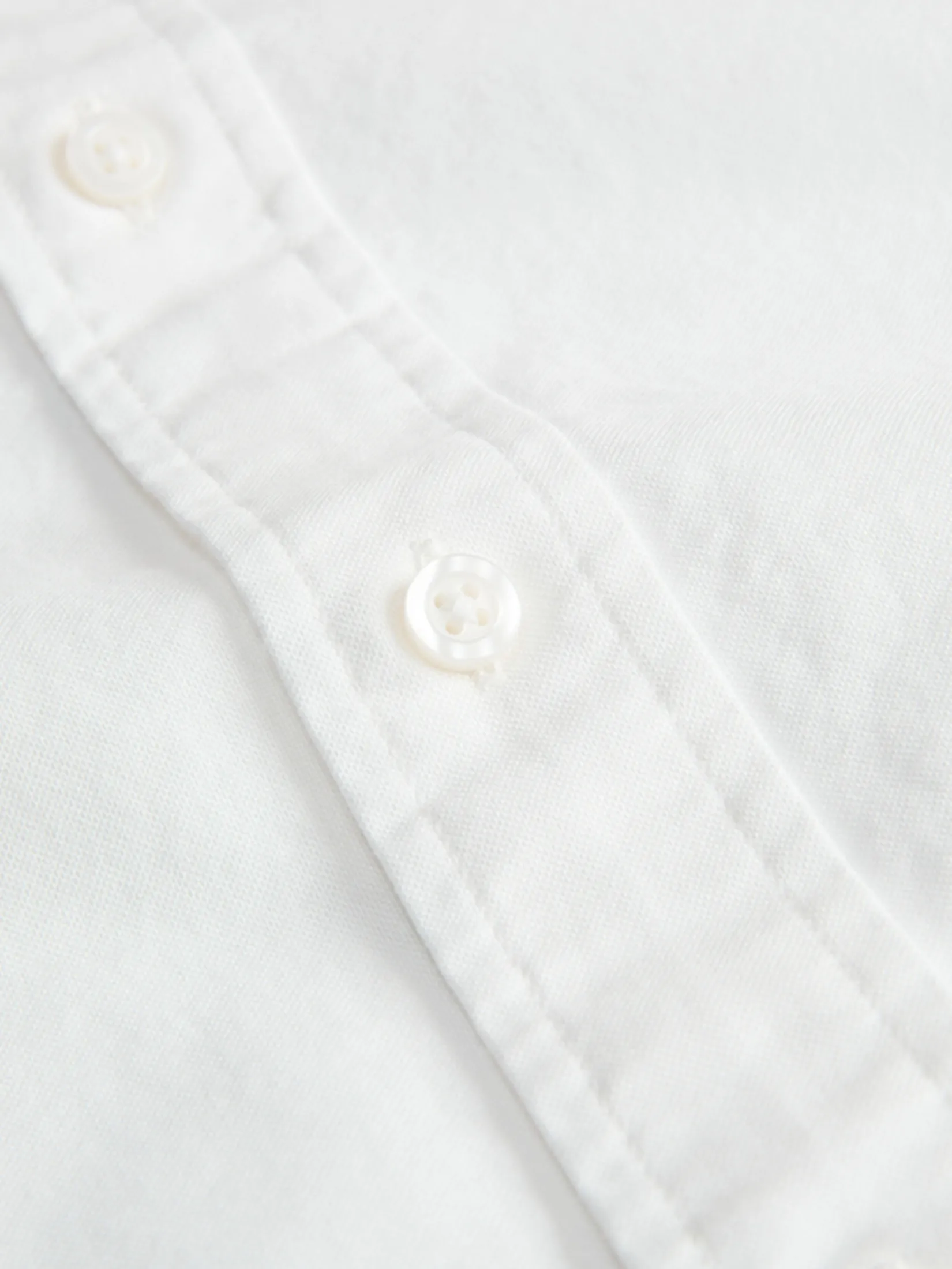 GIORDANO Men s Online Exclusive Relaxed Oxford Shirt (Korea) White