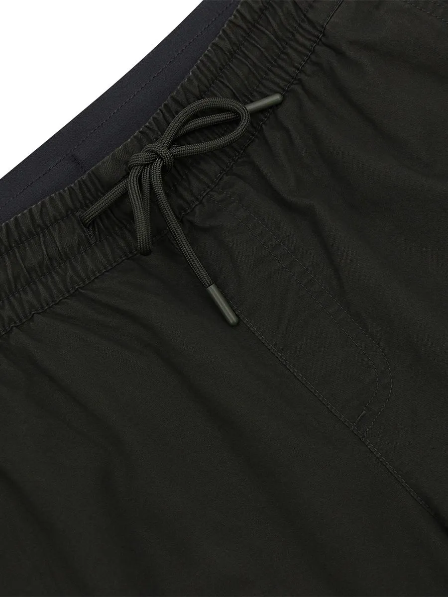 GIORDANO Men's Mid-Rise Slim Fit Elastic Waist Twill Bermuda Shorts Jet set green