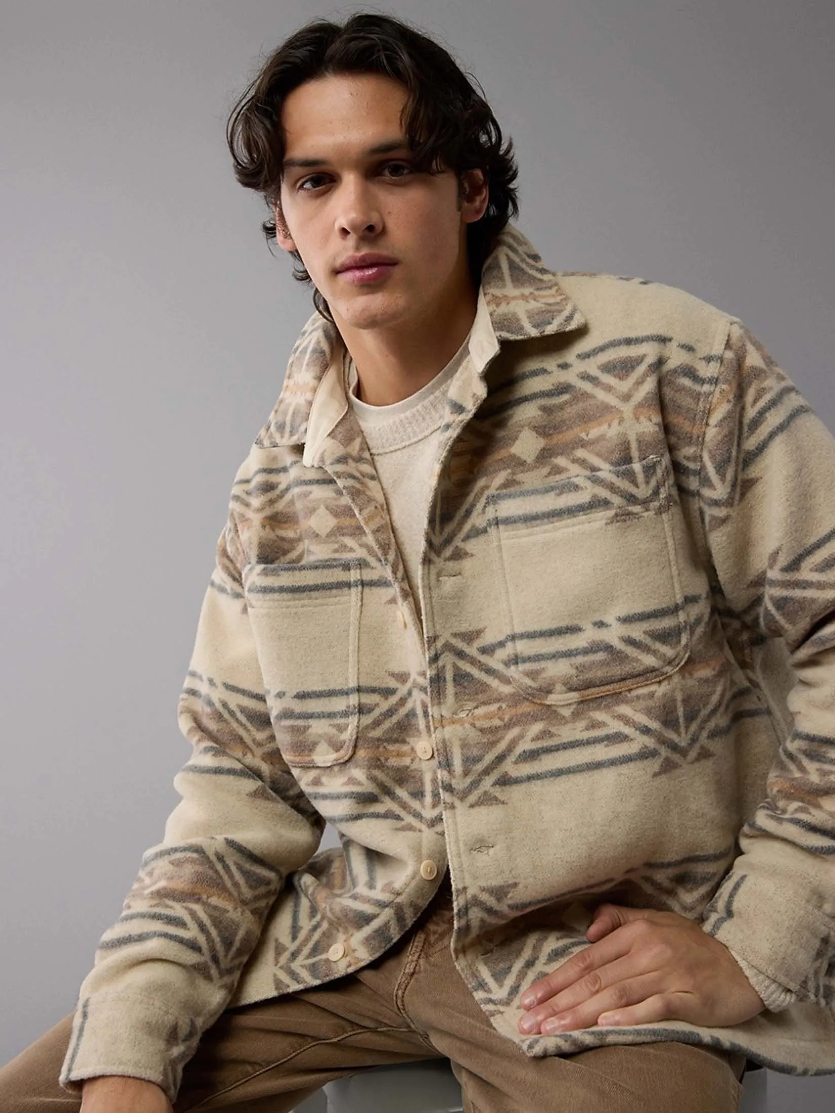 AMERICAN EAGLE MEN ARNOLD GEO OVERSIZED CSC COLLAR COLIN JACQUARD OVERSHIRT 247 COCOA CREAM