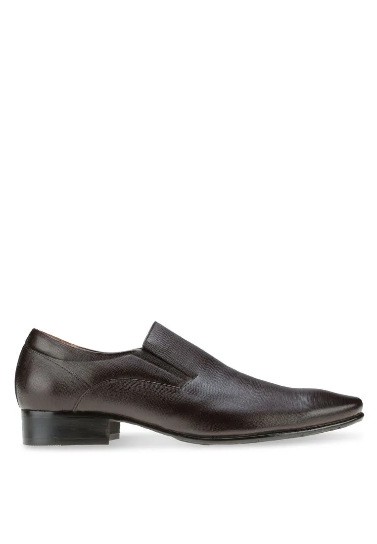 LUIGI BATANI Brown Saffiano Ponited Formal Slip Ons
