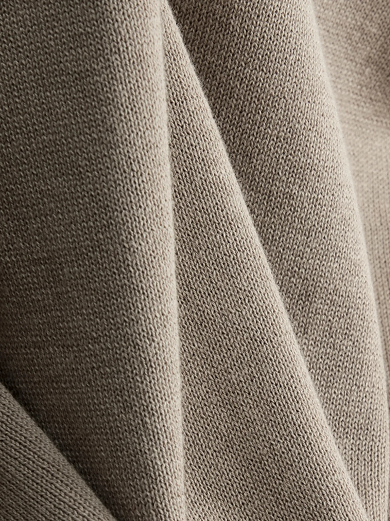 GIORDANO Men s Online Exclusive Soft Knit Polo Pullover Sweater (Korea) Khaki