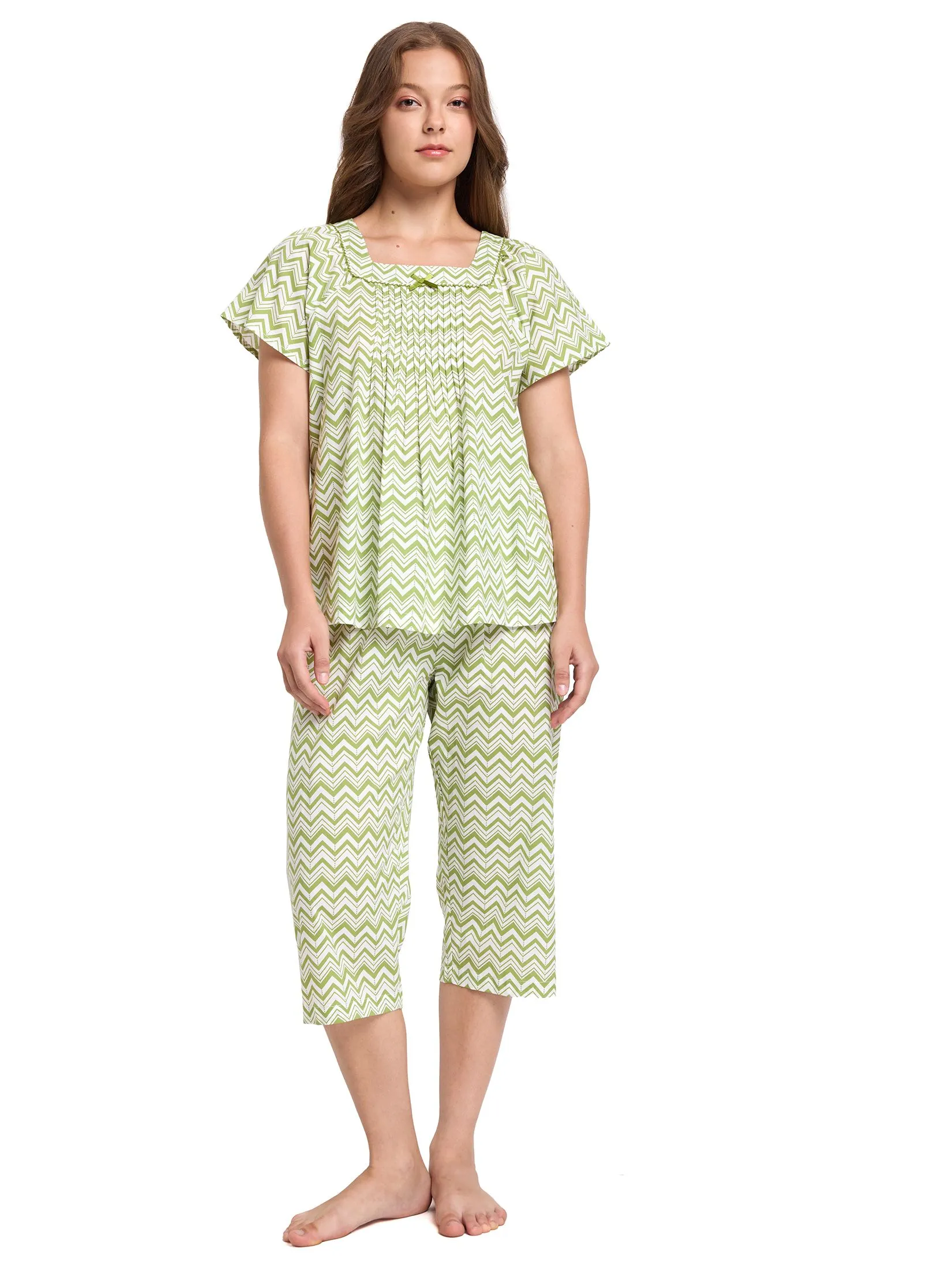 CLAUDIA'S ROMANCE Women Pyjamas Shirt Short Sleeves V-Neck + 3/4 Pants Print Green