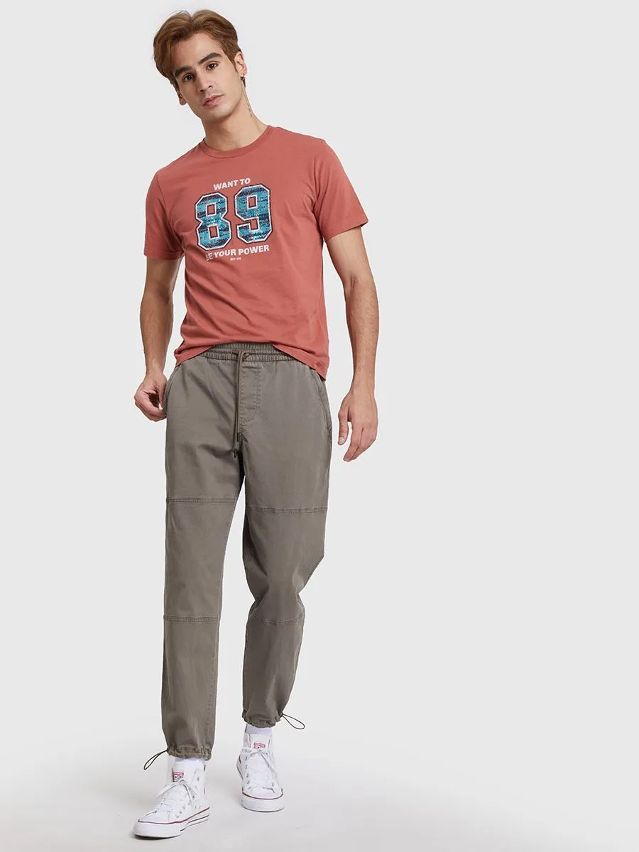 DEFRY 01 Men T-Shirt Short Sleeves Graphic Printed Brown