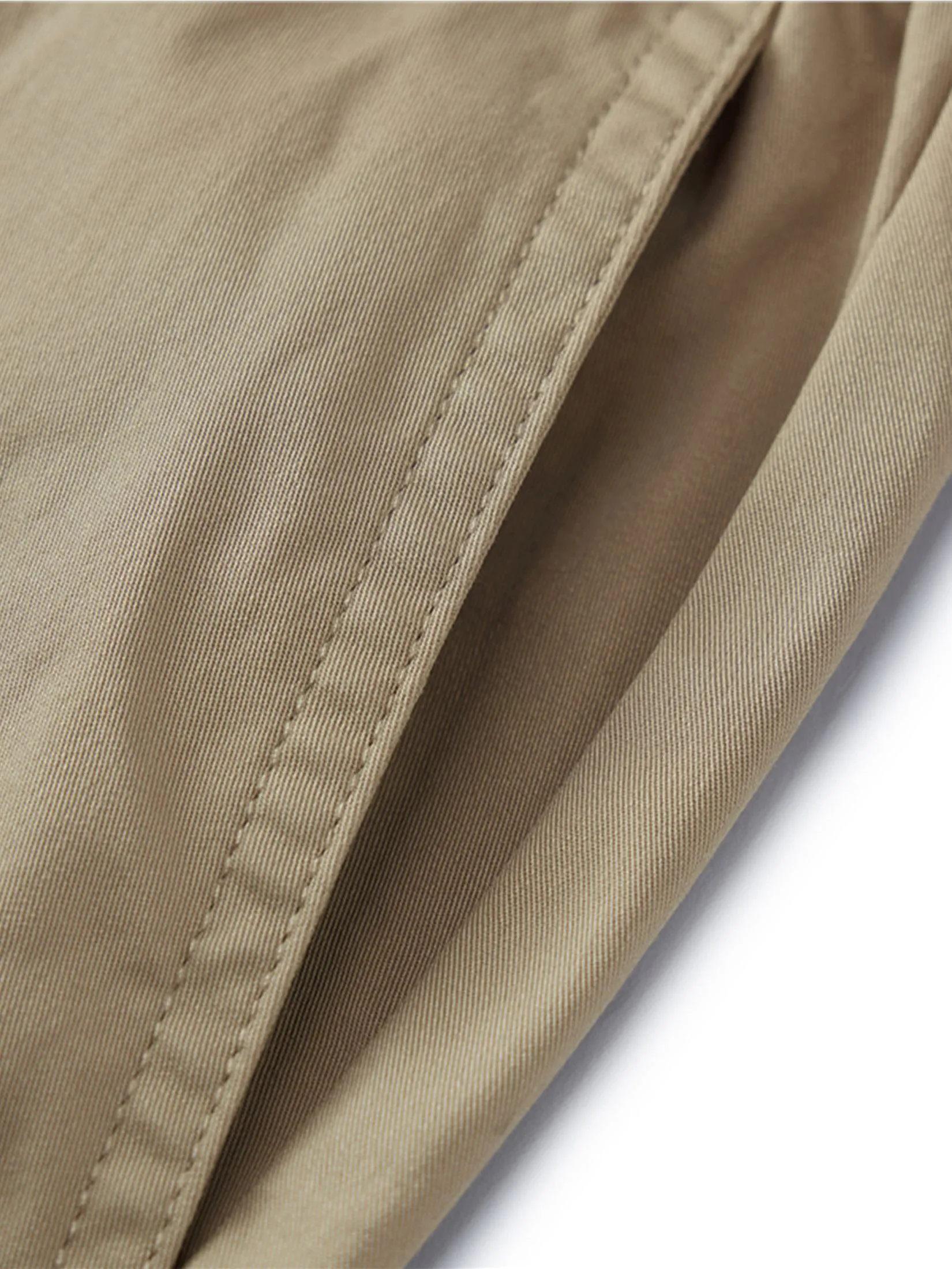 GIORDANO Women's Relaxed Easy Care Cool Shorts Crockery khaki